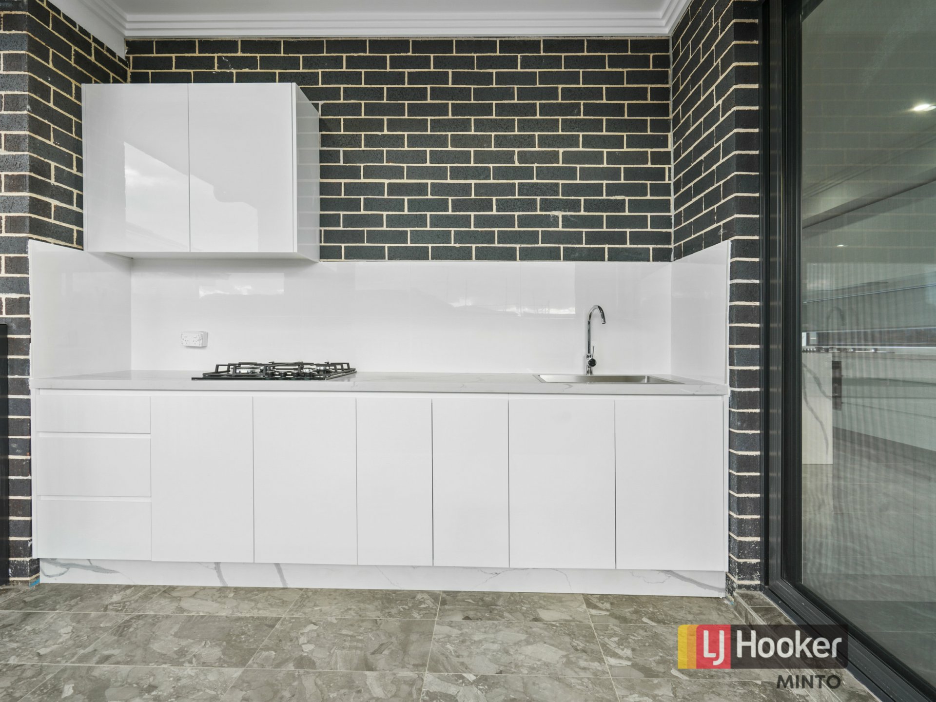 13 Rosslyn Drive, CLAYMORE