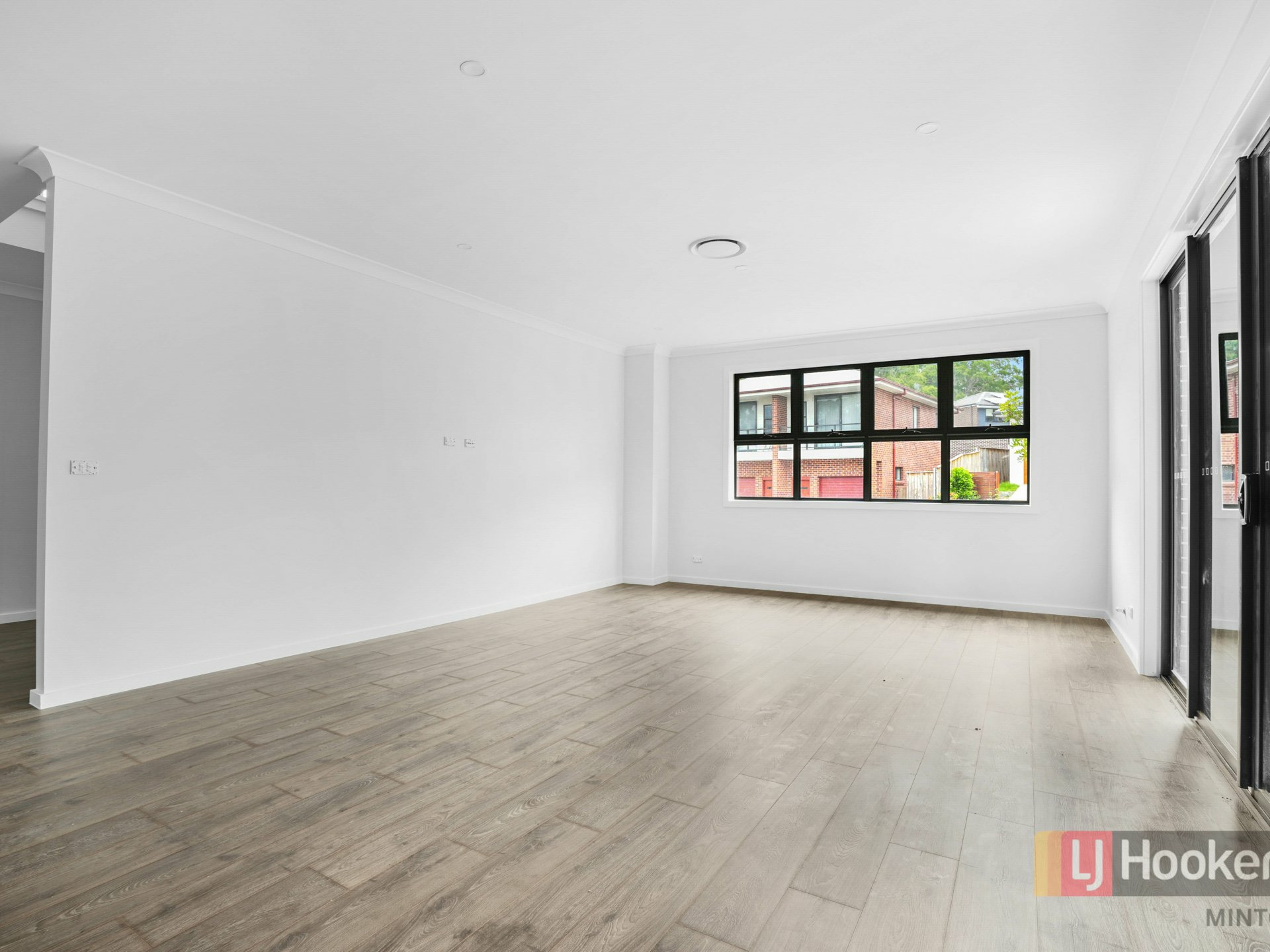 37 Fleming Dr, CAMPBELLTOWN