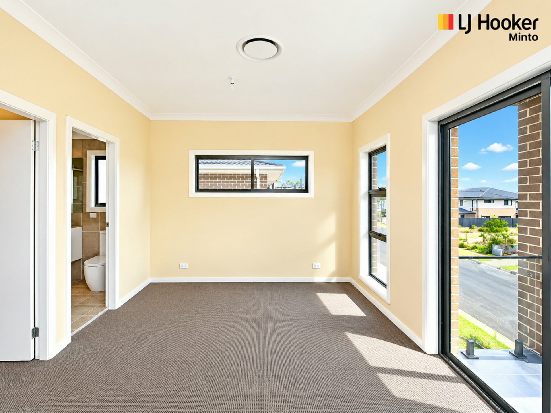 31 Malaya Street — photo 8 of 16