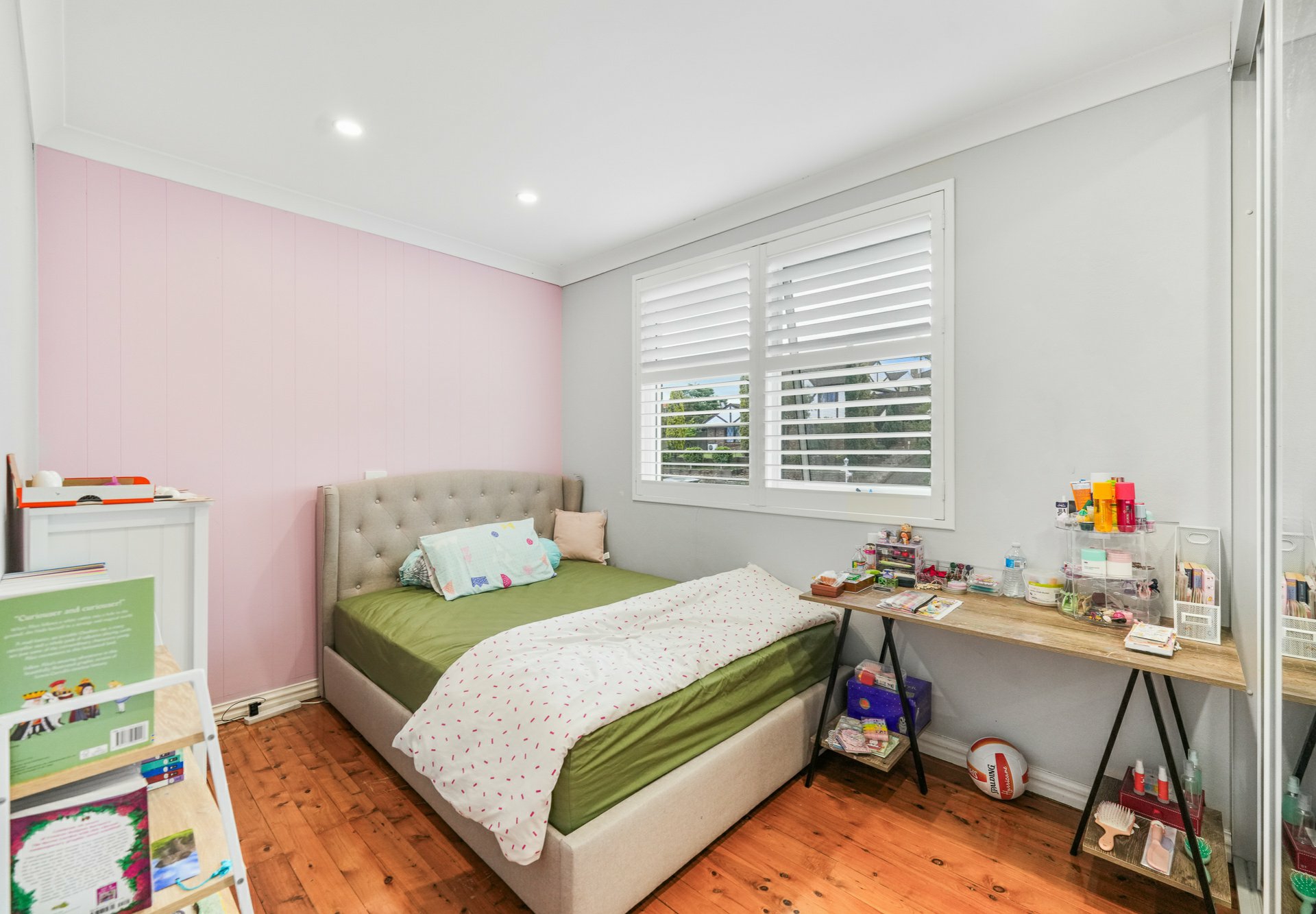 15 Warragamba Crescent, LEUMEAH