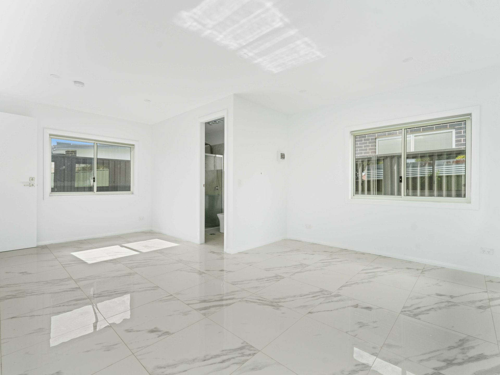 1B Hammond Place — photo 4 of 10