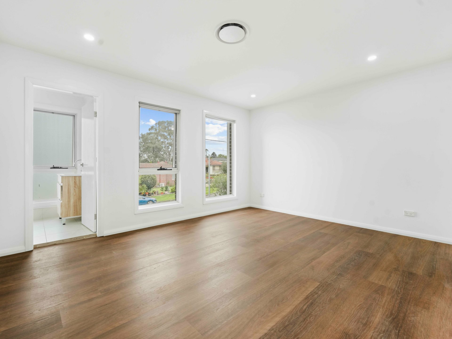 1B Hammond Place — photo 7 of 10
