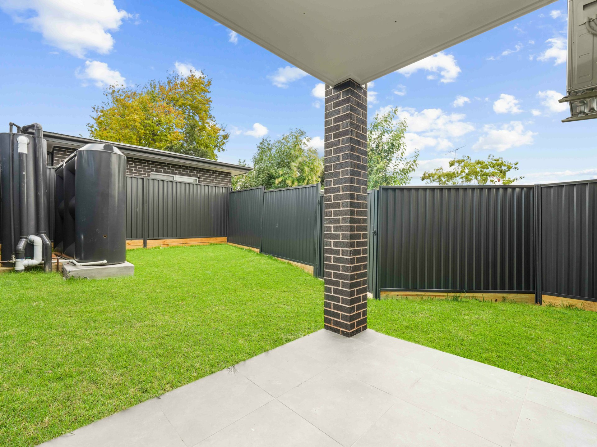 1B Hammond Place — photo 10 of 10
