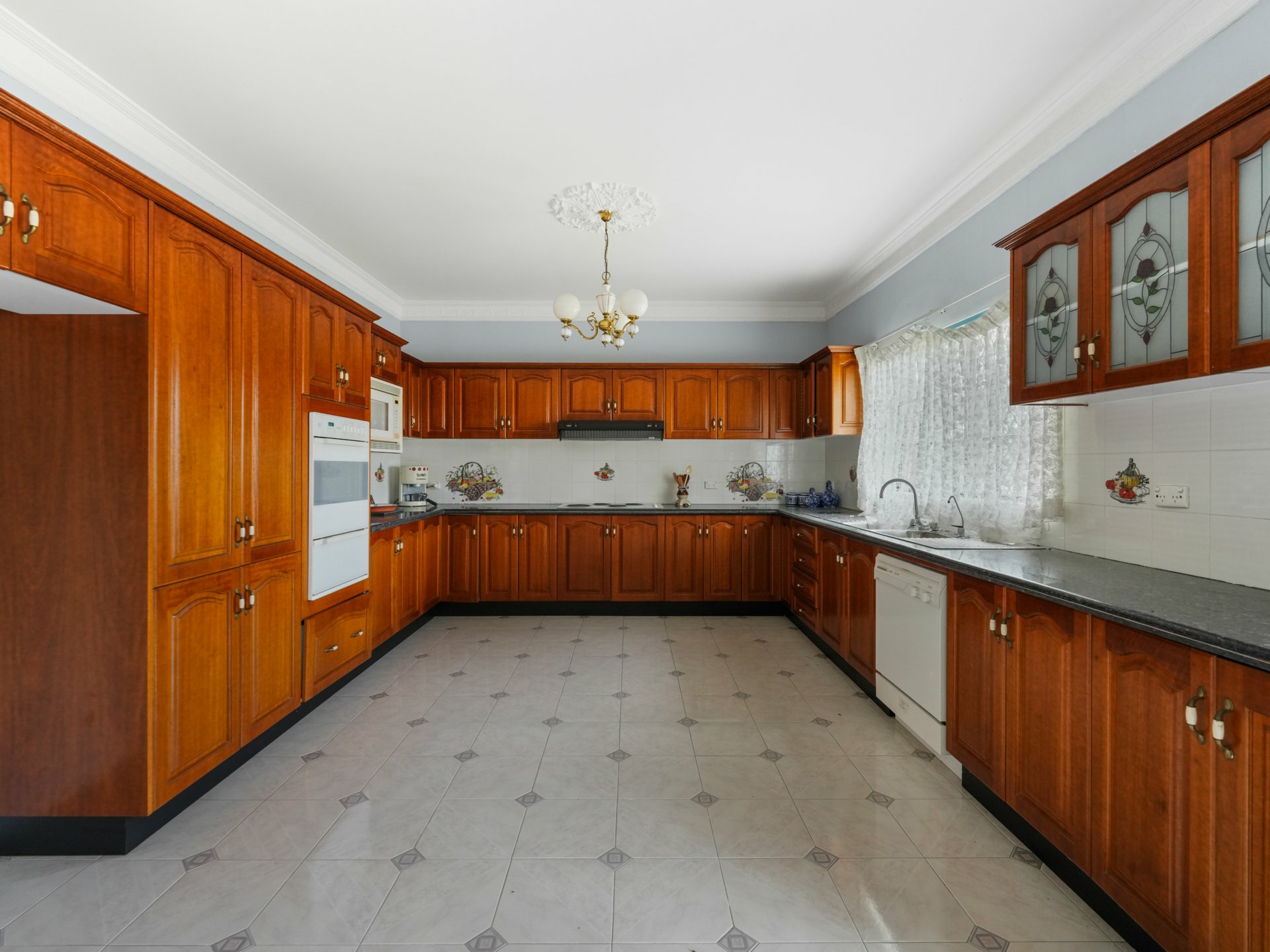 19-21 Eagleview Road — photo 4 of 13
