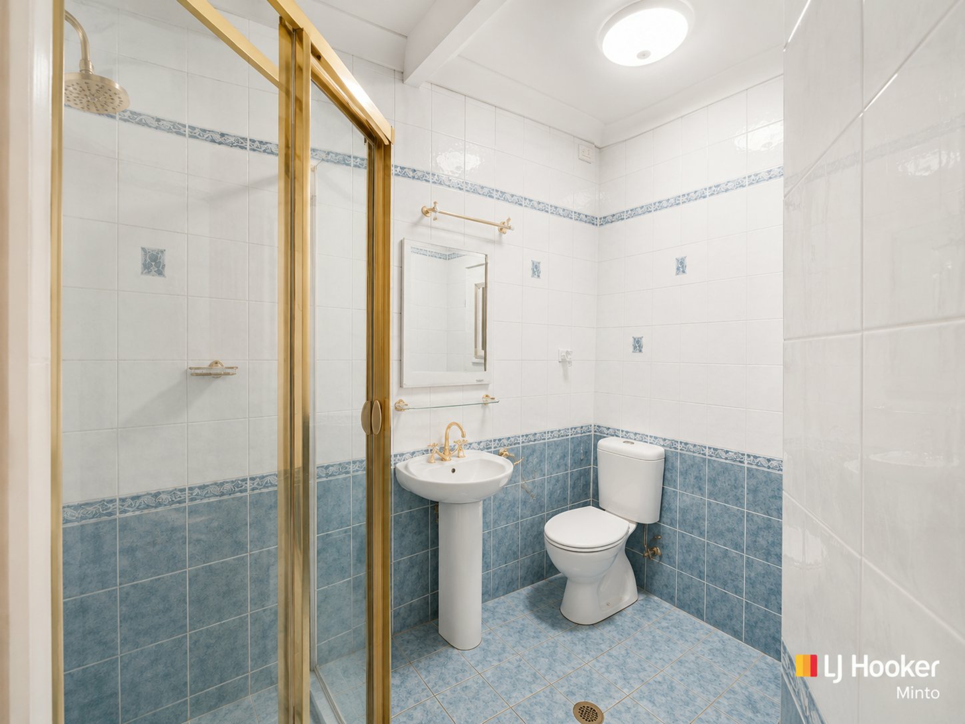 20 Edinburgh Crescent — photo 8 of 15