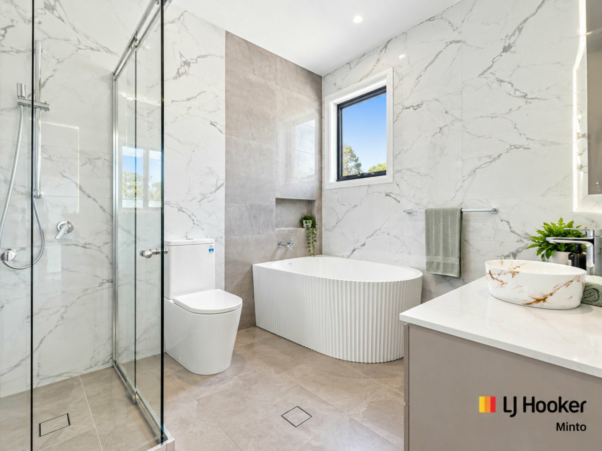 3B Lochee Ave — photo 10 of 21