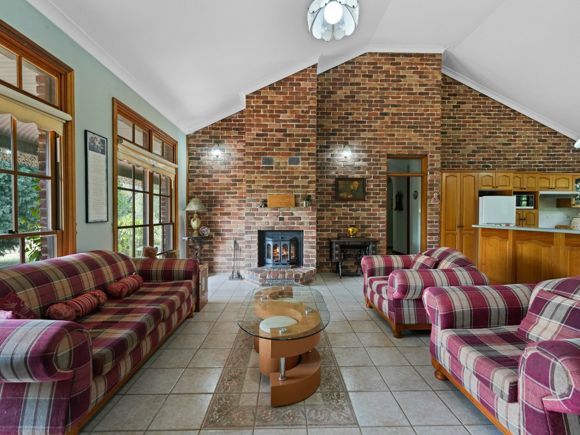 19 Ben Lomond Road — photo 3 of 28