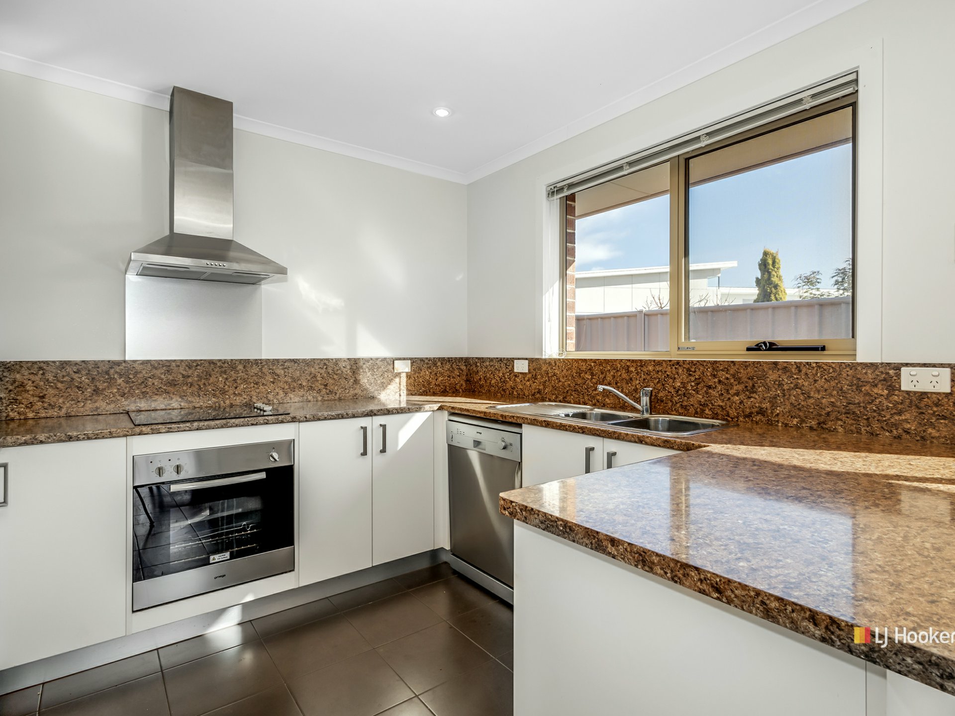2/32 Haven Drive, SHEARWATER