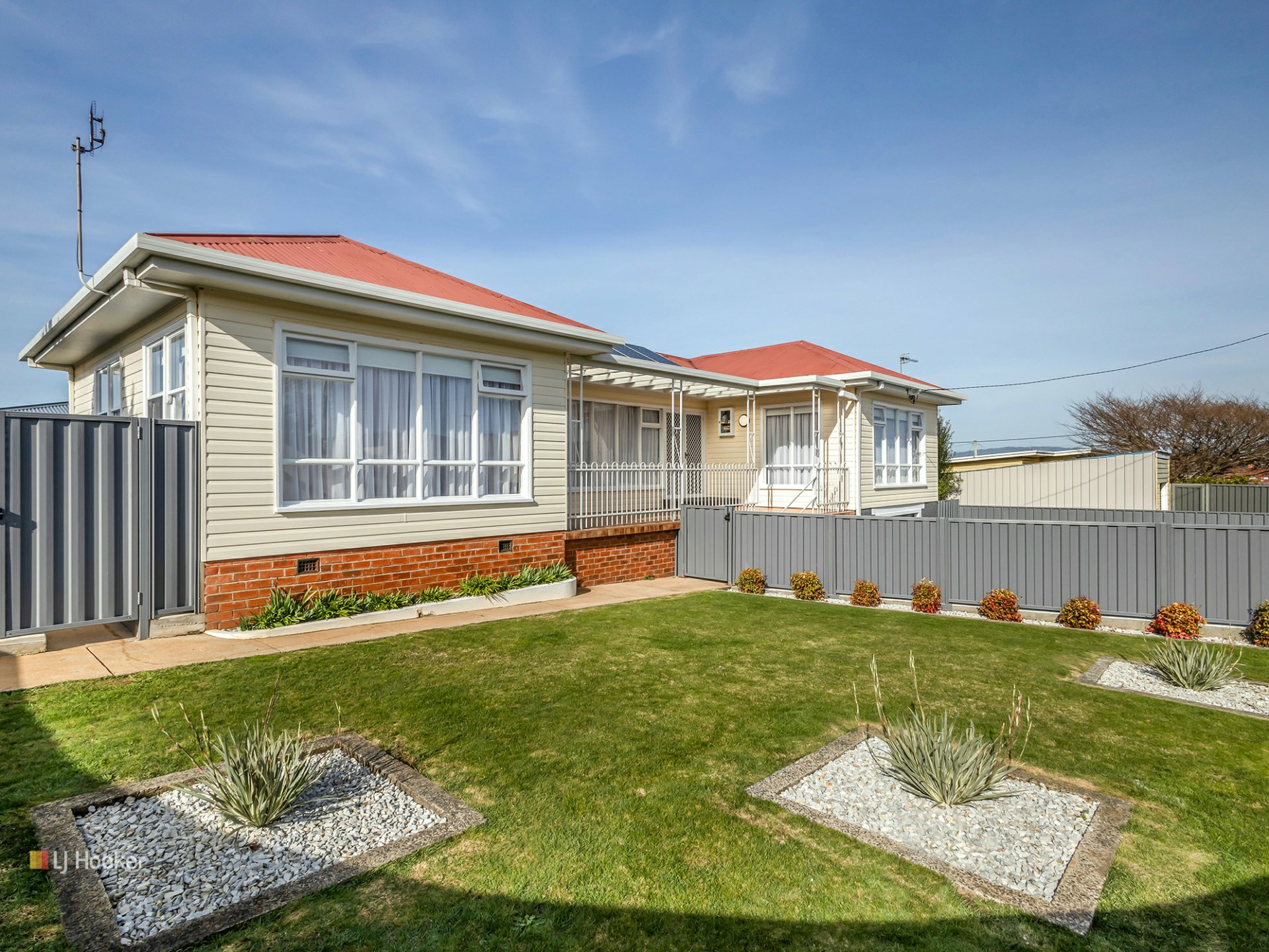 11 Murfet Crescent — photo 9 of 9