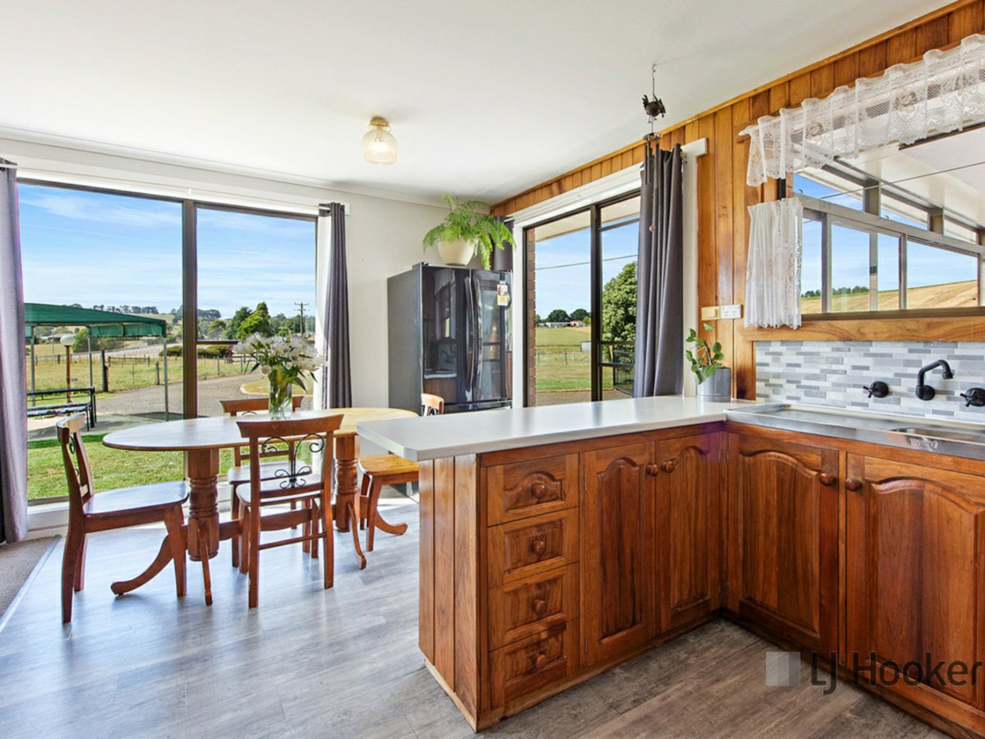 510 South Road West Ulverstone TAS Property Details LJ Hooker