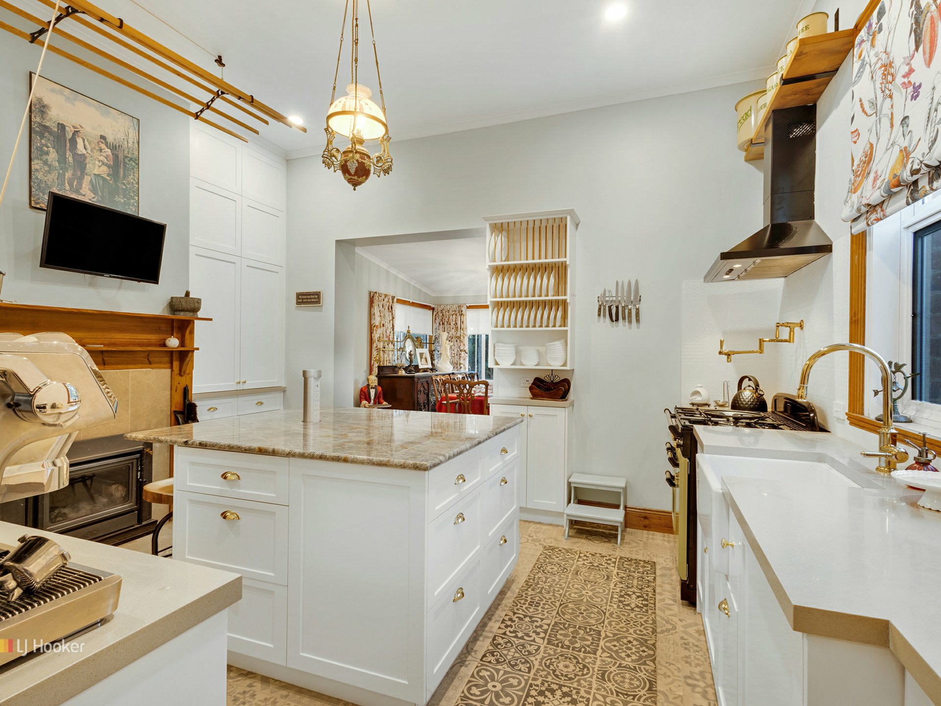 6128 Frankford Road — photo 8 of 30