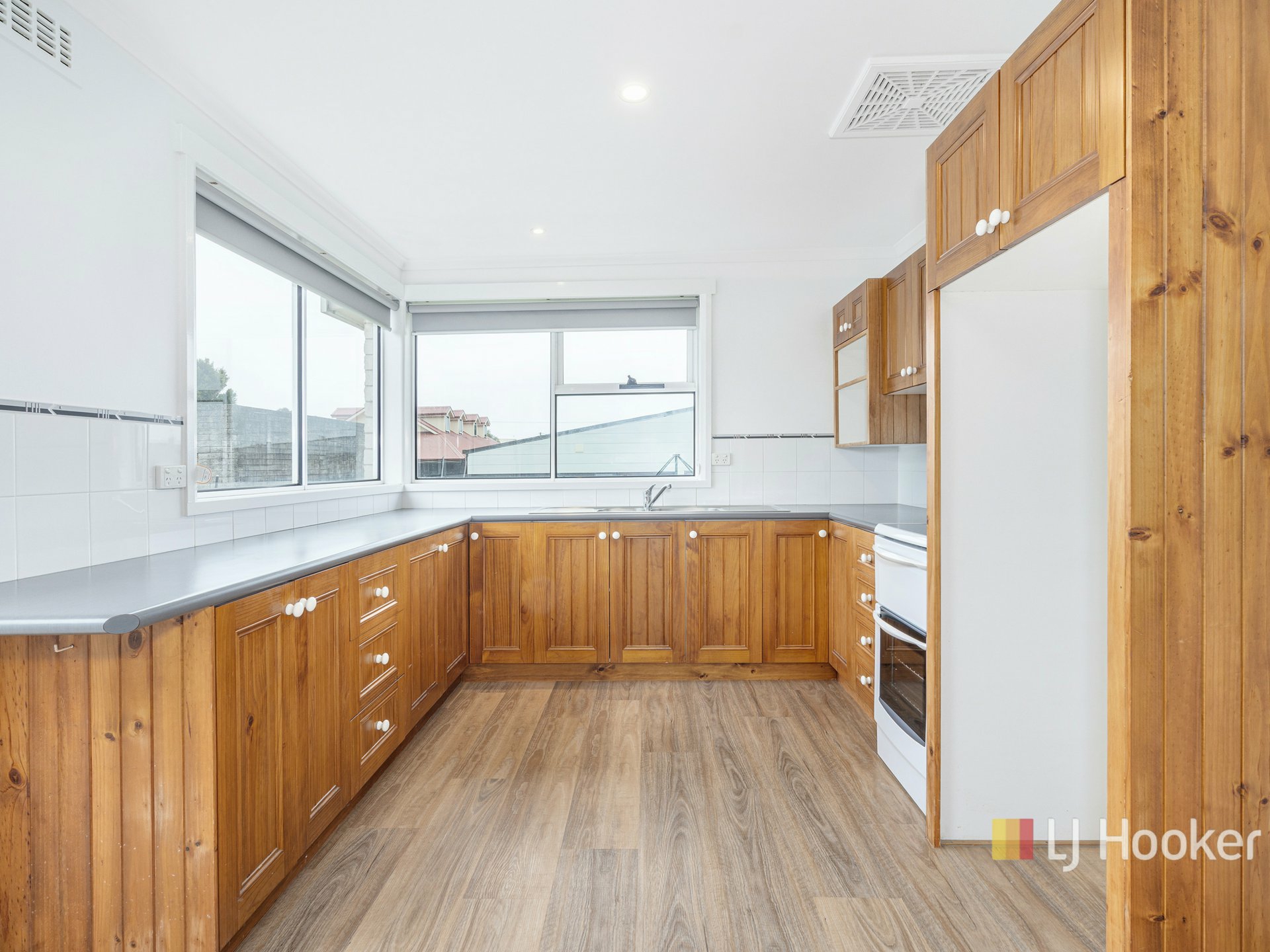 13 Birkdale Court — photo 5 of 10