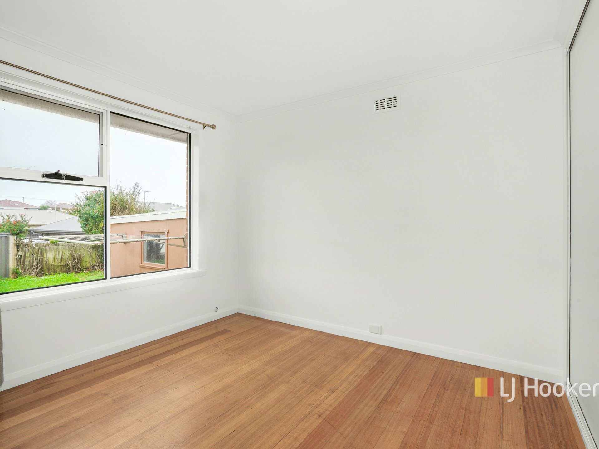13 Birkdale Court — photo 8 of 10