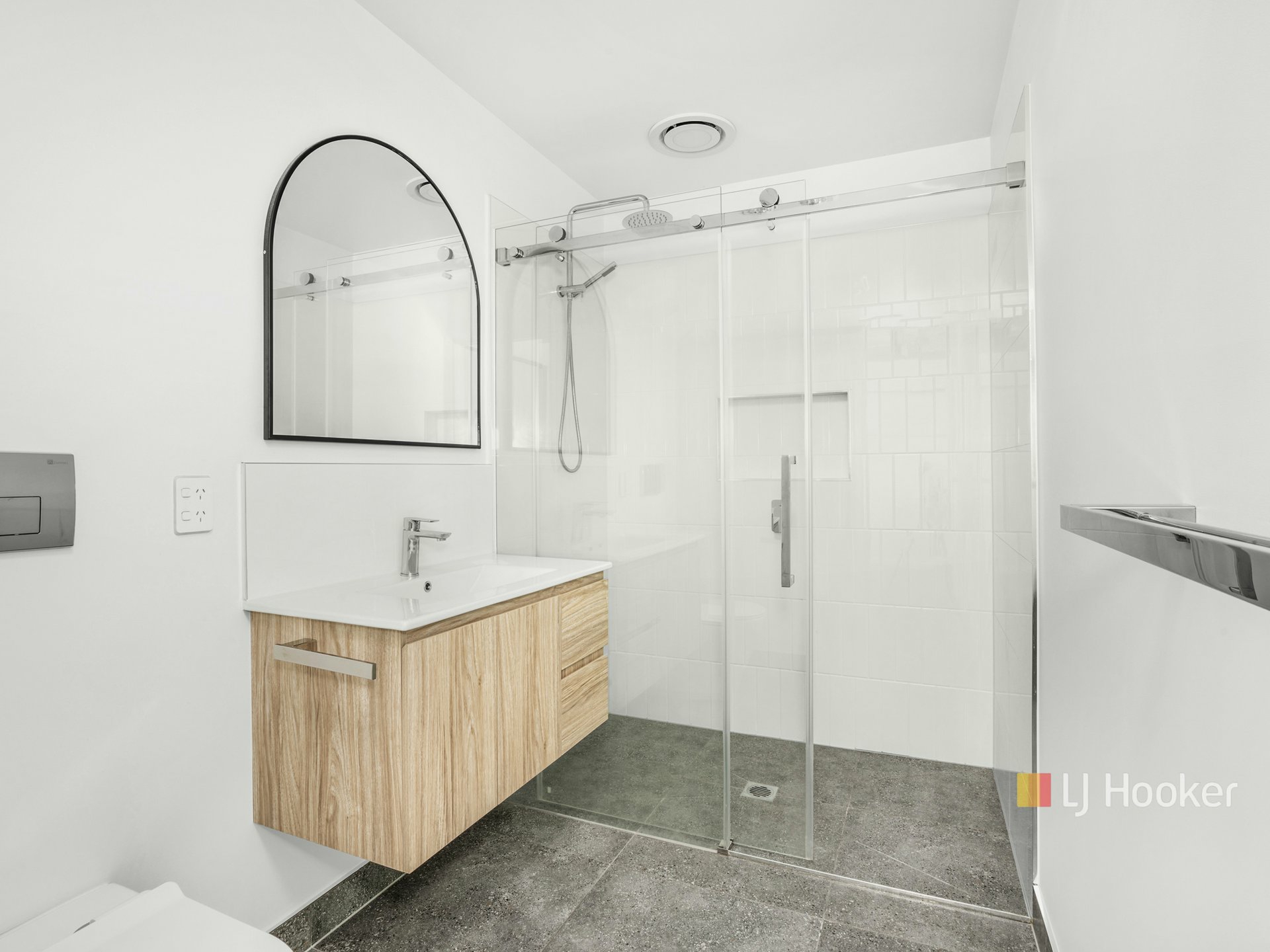 Unit 6/46 Fenton Street — photo 5 of 11