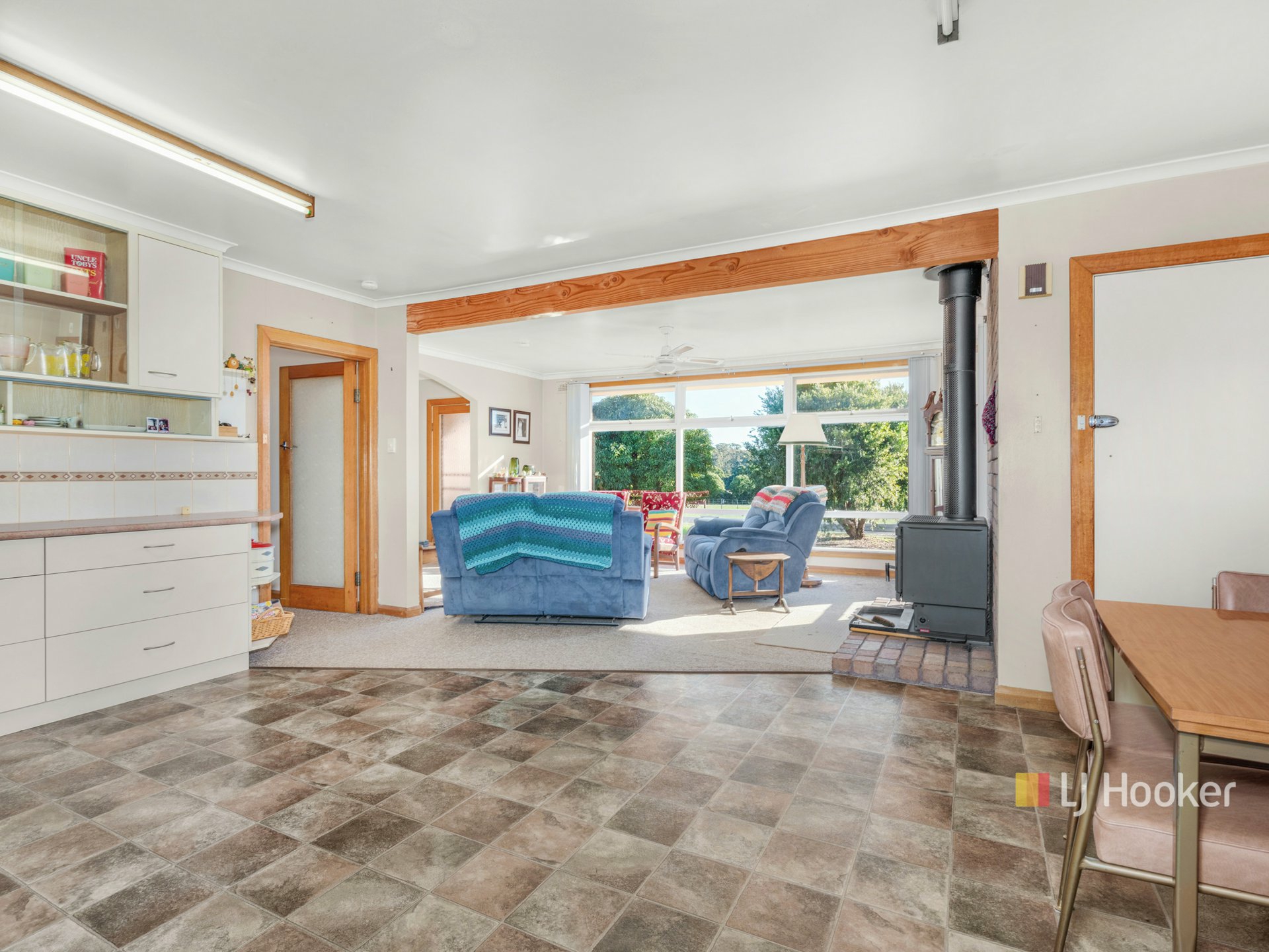 285 Wesley Vale Road — photo 6 of 22
