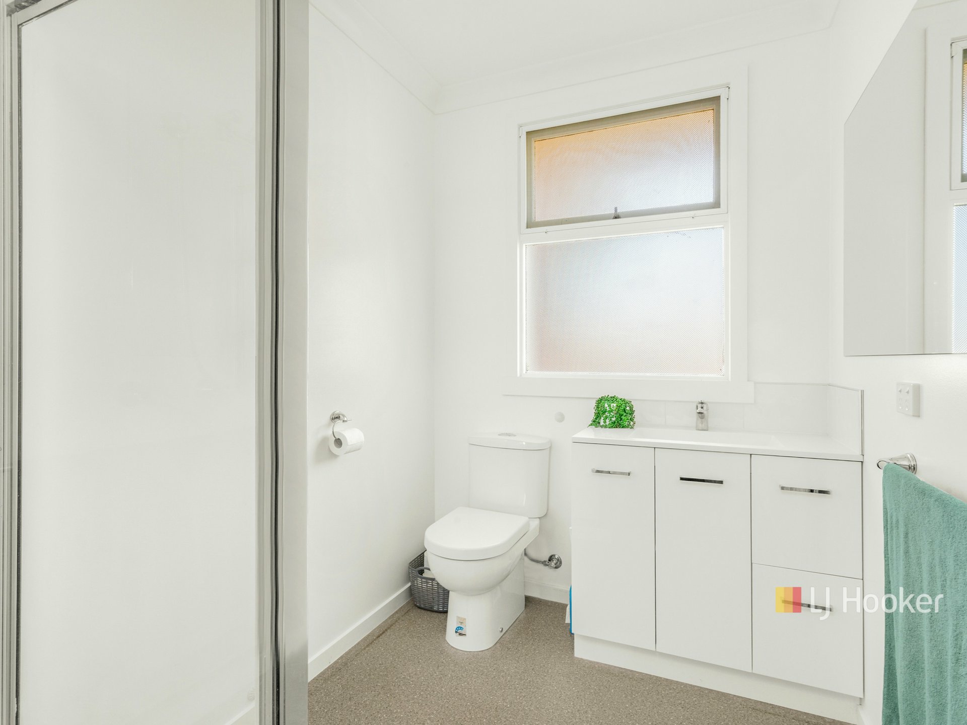 285 Wesley Vale Road — photo 8 of 22