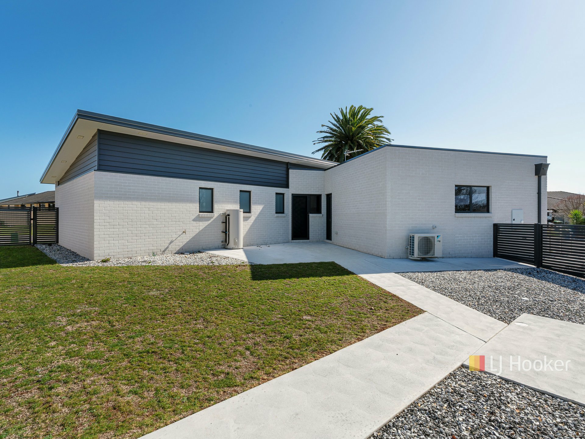 Unit 2/2 Links Court — photo 20 of 26