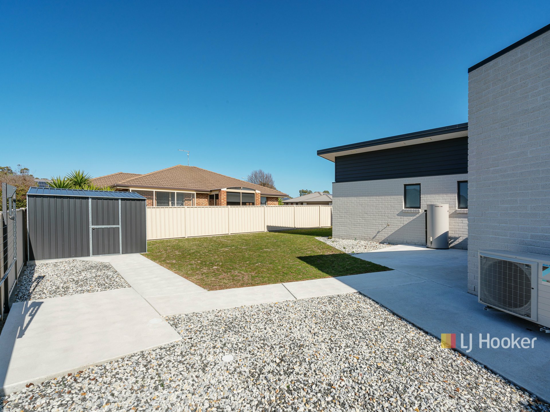 Unit 2/2 Links Court — photo 21 of 26