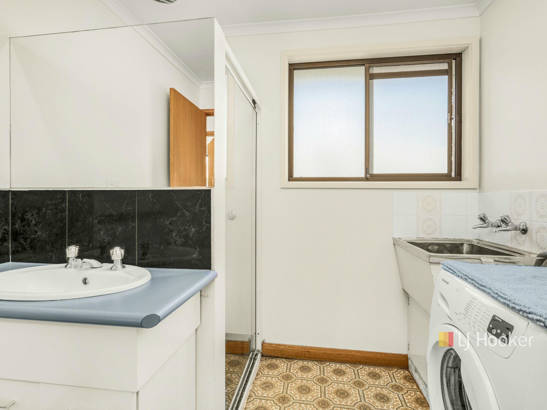Unit 5/57 George Street — photo 5 of 9