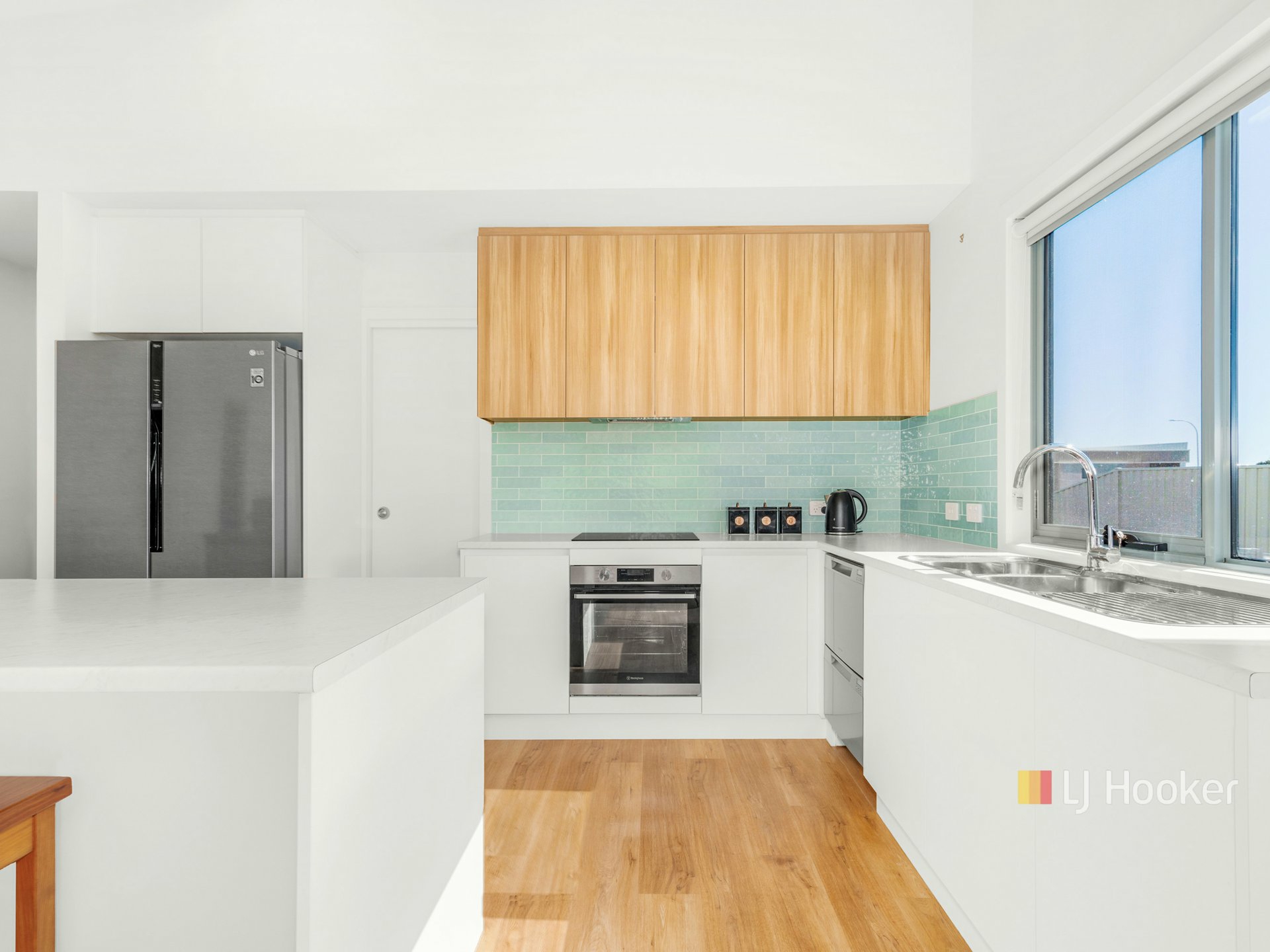 10 Beachrock View — photo 2 of 20