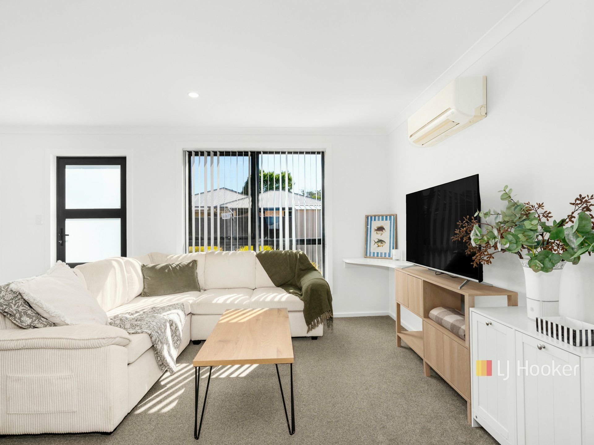 Unit 2/207 Last Street — photo 4 of 13