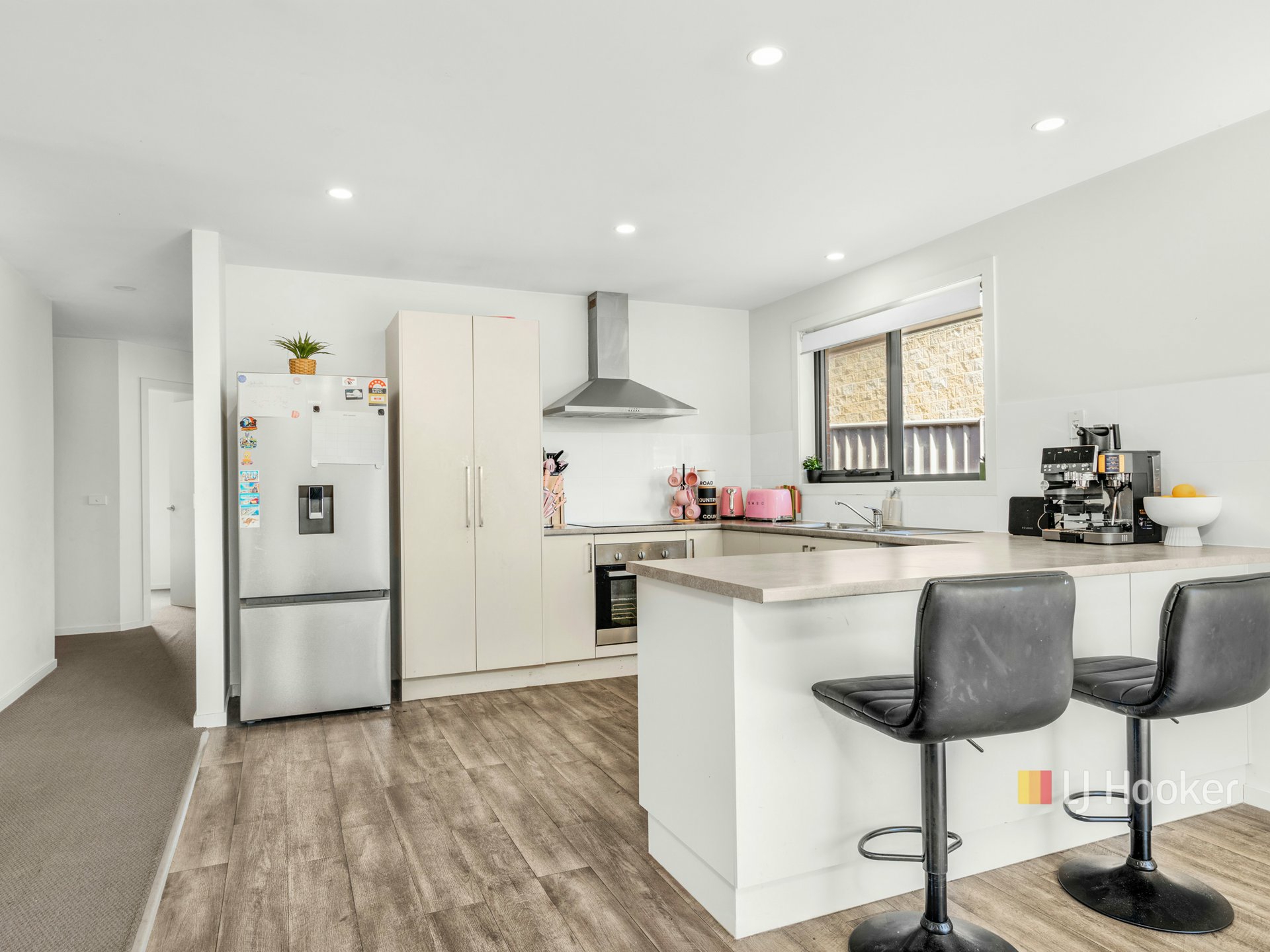 Unit 5/20-22 Gatenby Drive — photo 4 of 16