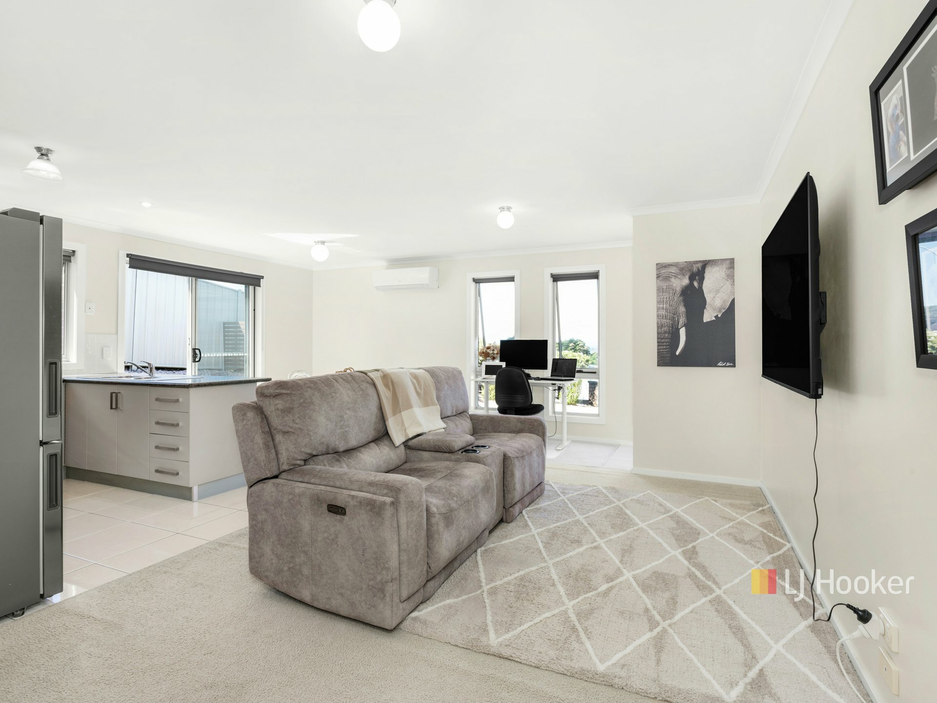 Unit 1/5 Saint Anne Place — photo 5 of 10