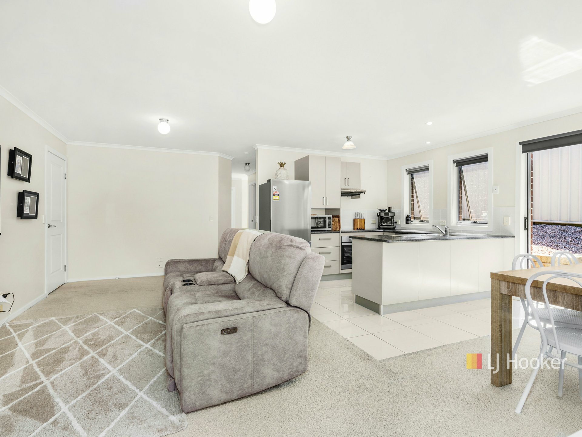 Unit 1/5 Saint Anne Place — photo 6 of 10