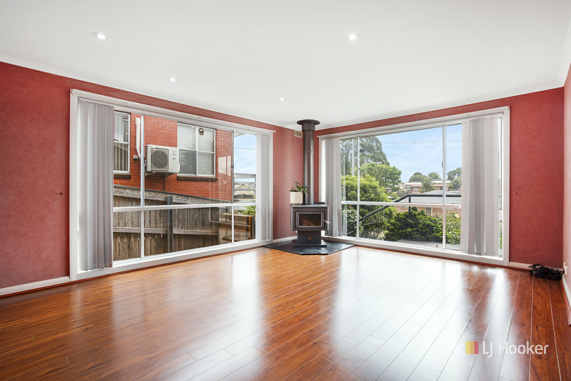 14 Coomera Crescent — photo 3 of 9