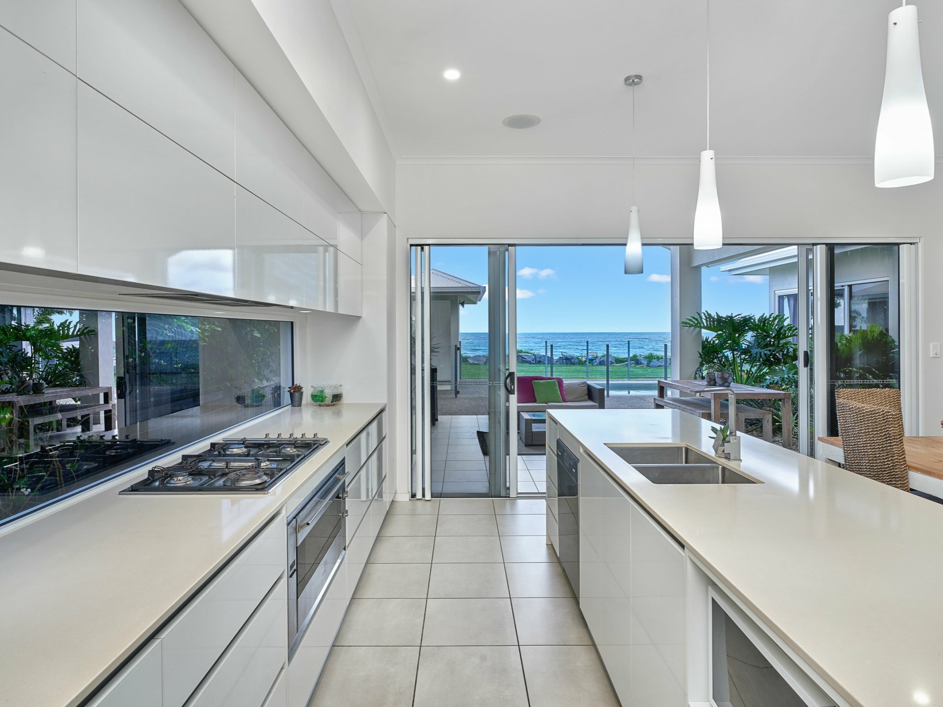 98 Cinderella Street, MACHANS BEACH
