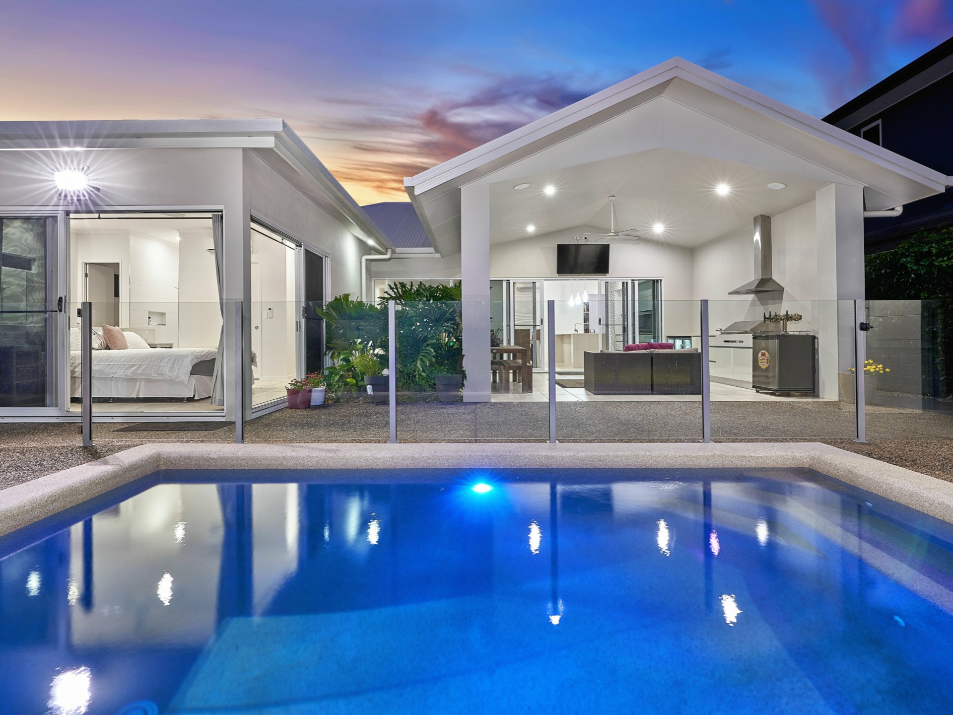 98 Cinderella Street, MACHANS BEACH