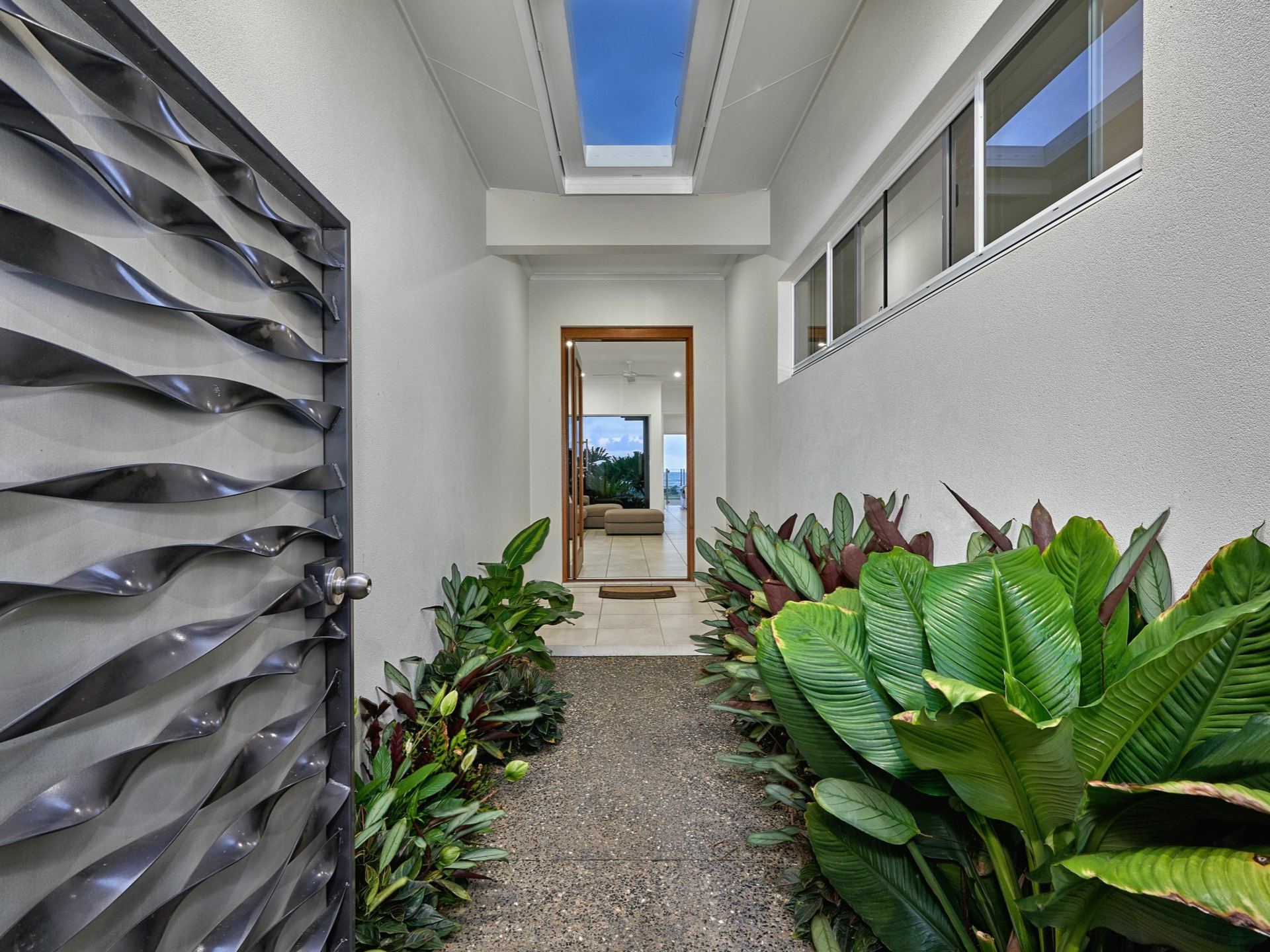 98 Cinderella Street, MACHANS BEACH