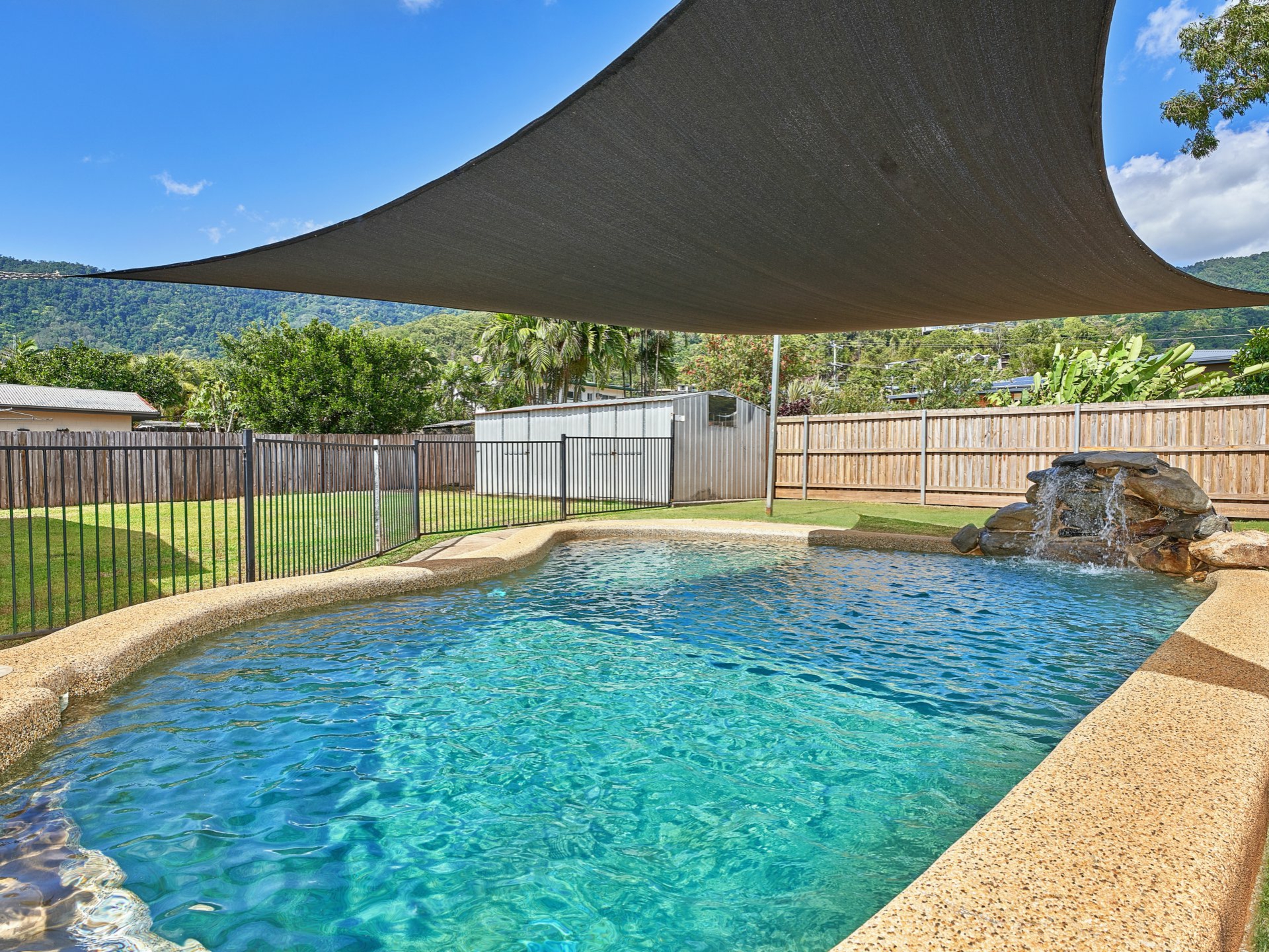 5 Mywee Street, Bayview Heights