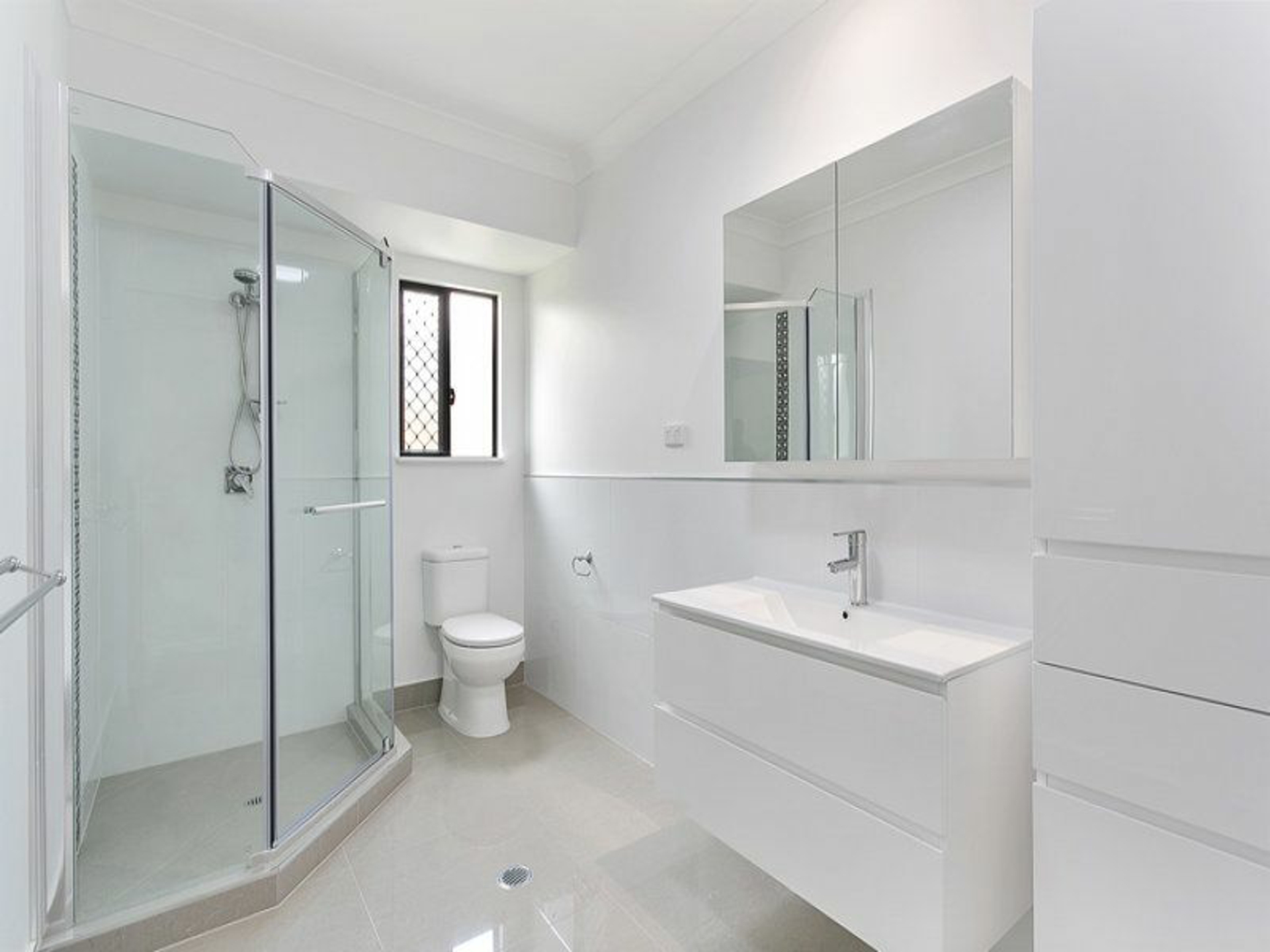 36 Quarterdeck Street, TRINITY BEACH