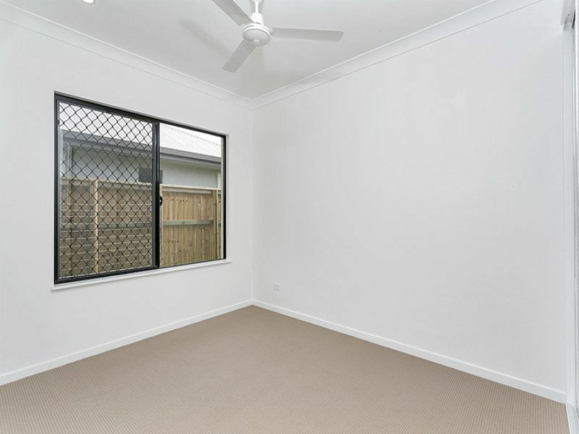 36 Quarterdeck Street, TRINITY BEACH