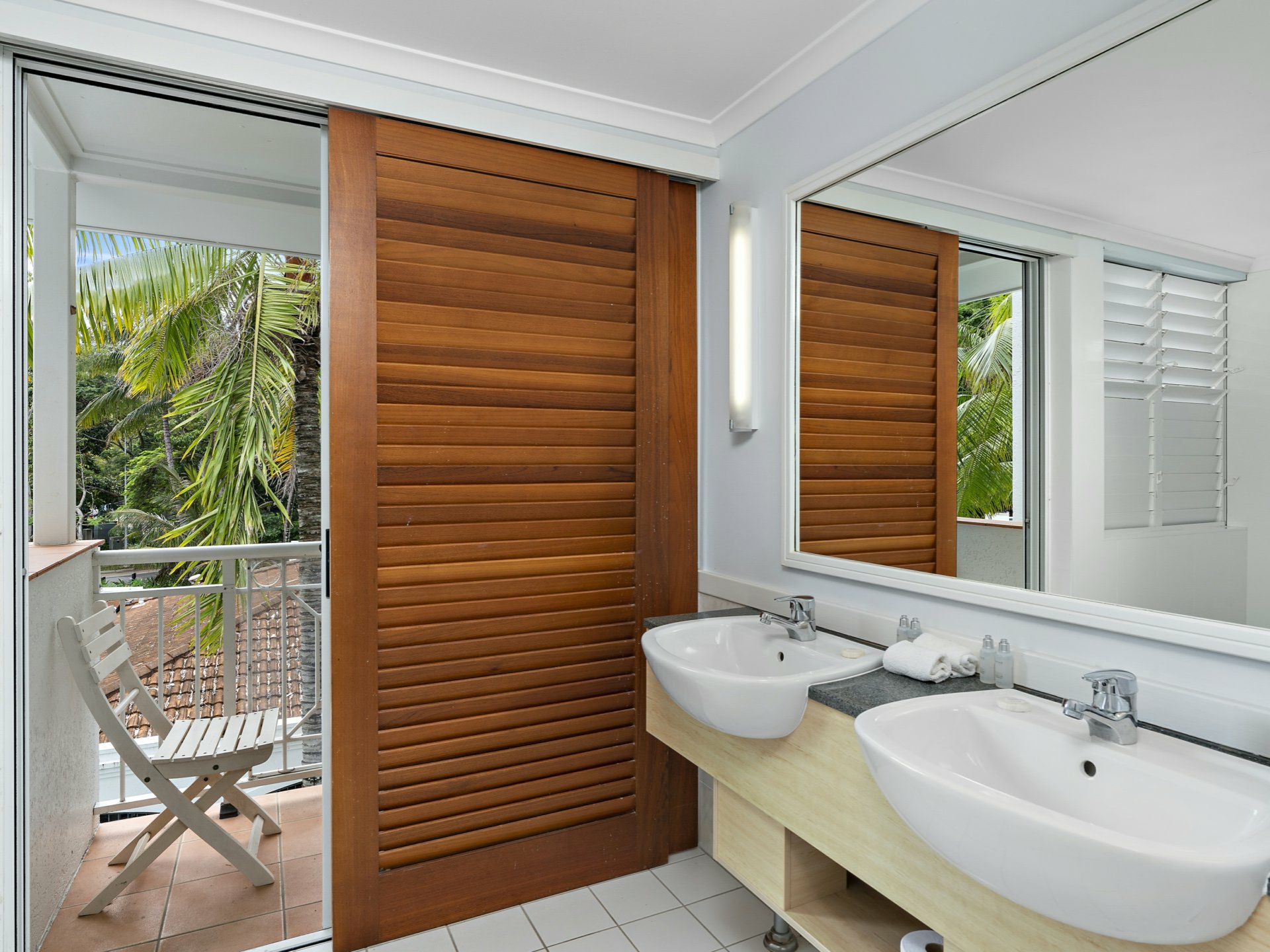 304/139 Williams Esplanade, PALM COVE