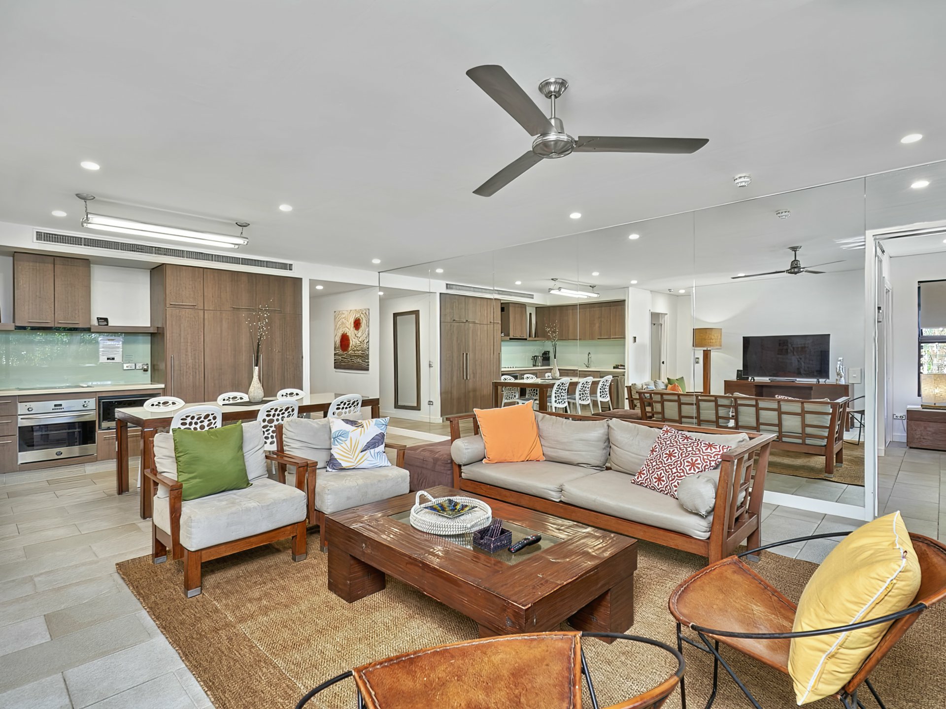 312-313/5 Triton Street, PALM COVE