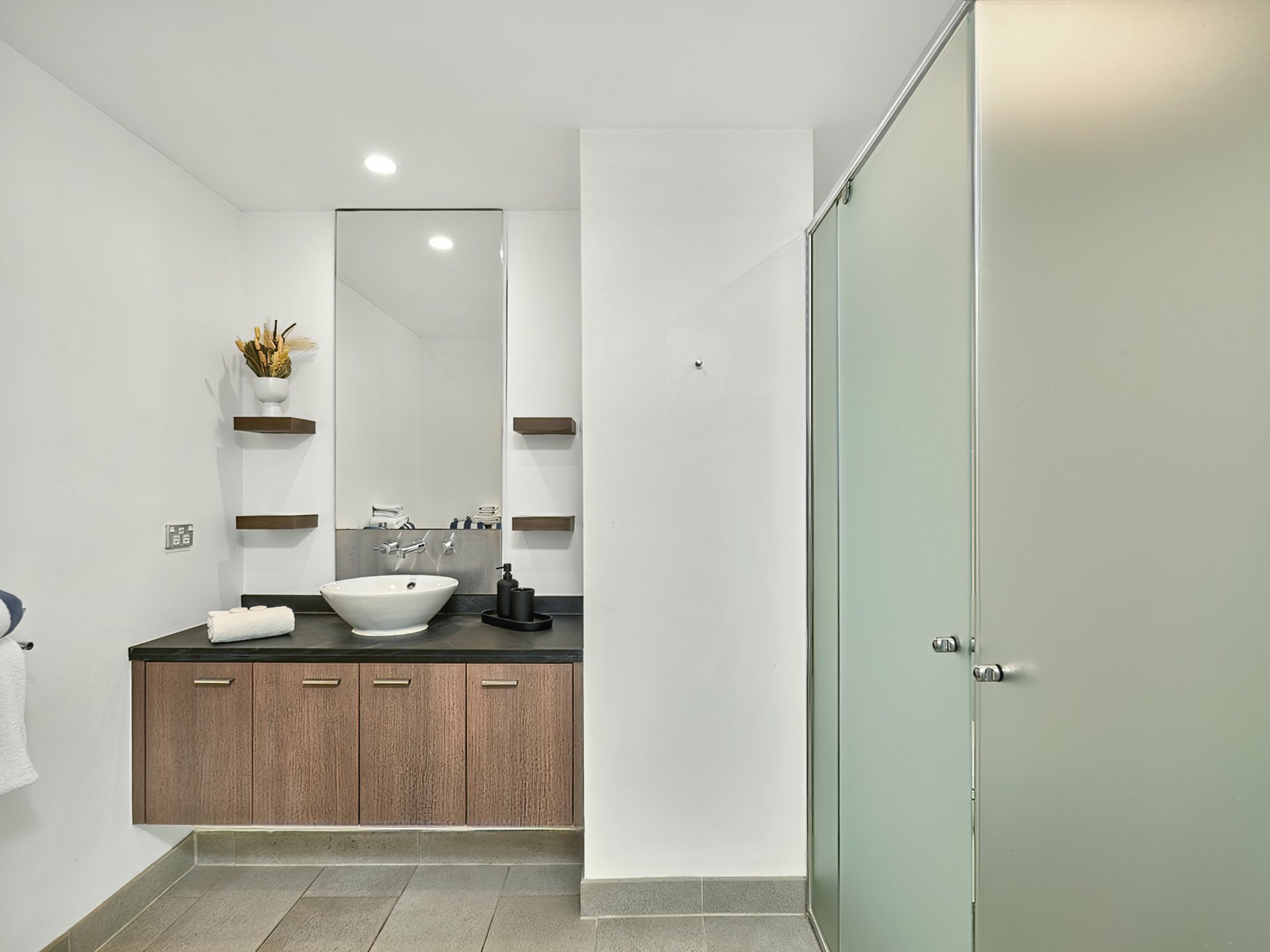 312-313/5 Triton Street, PALM COVE