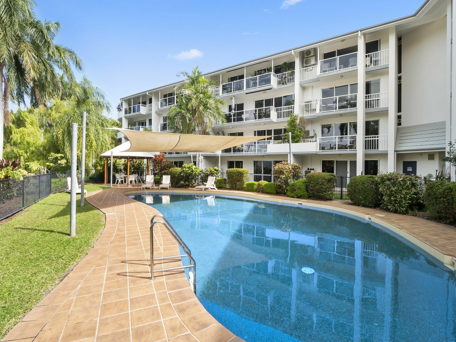 109/305-341 Coral Coast Drive, PALM COVE