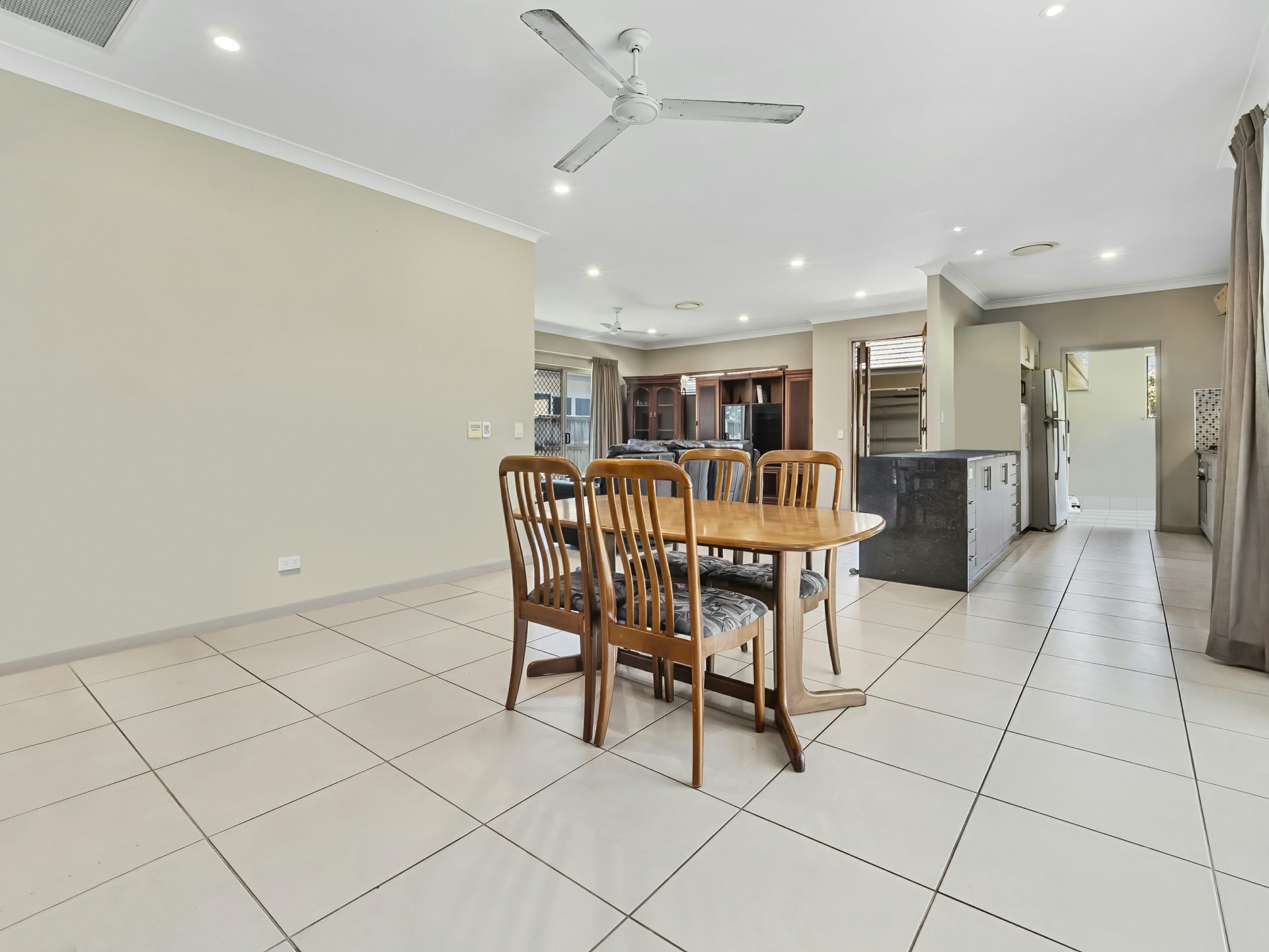 14/14 The Entrance Kewarra Beach QLD Property Details LJ Hooker