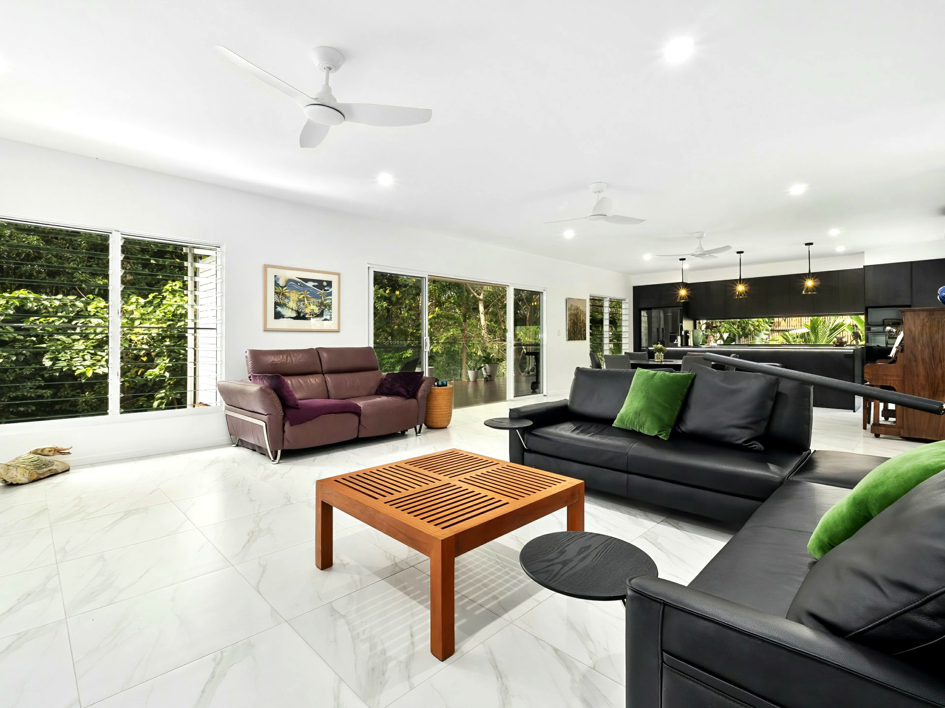 14 Onyx Street, CLIFTON BEACH