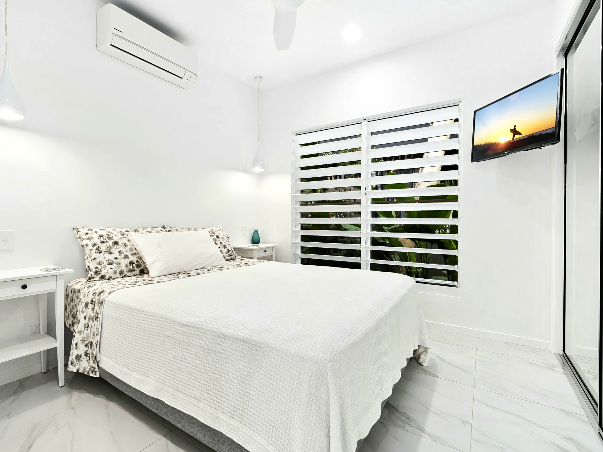 14 Onyx Street, CLIFTON BEACH