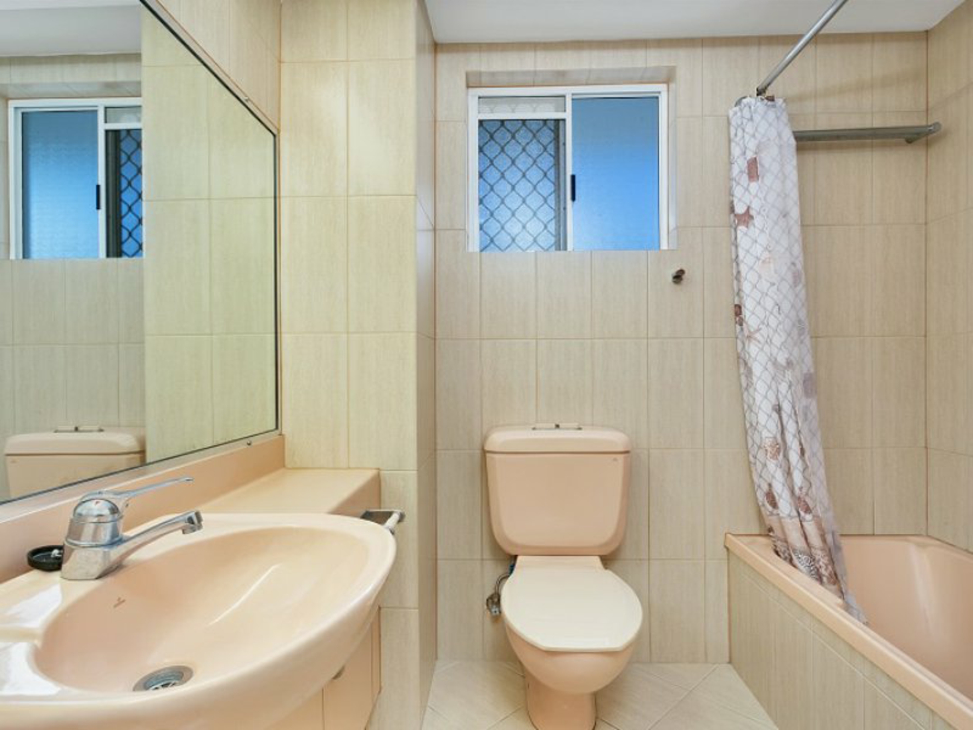 Unit 337a/305-341 Coral Coast Drive, PALM COVE