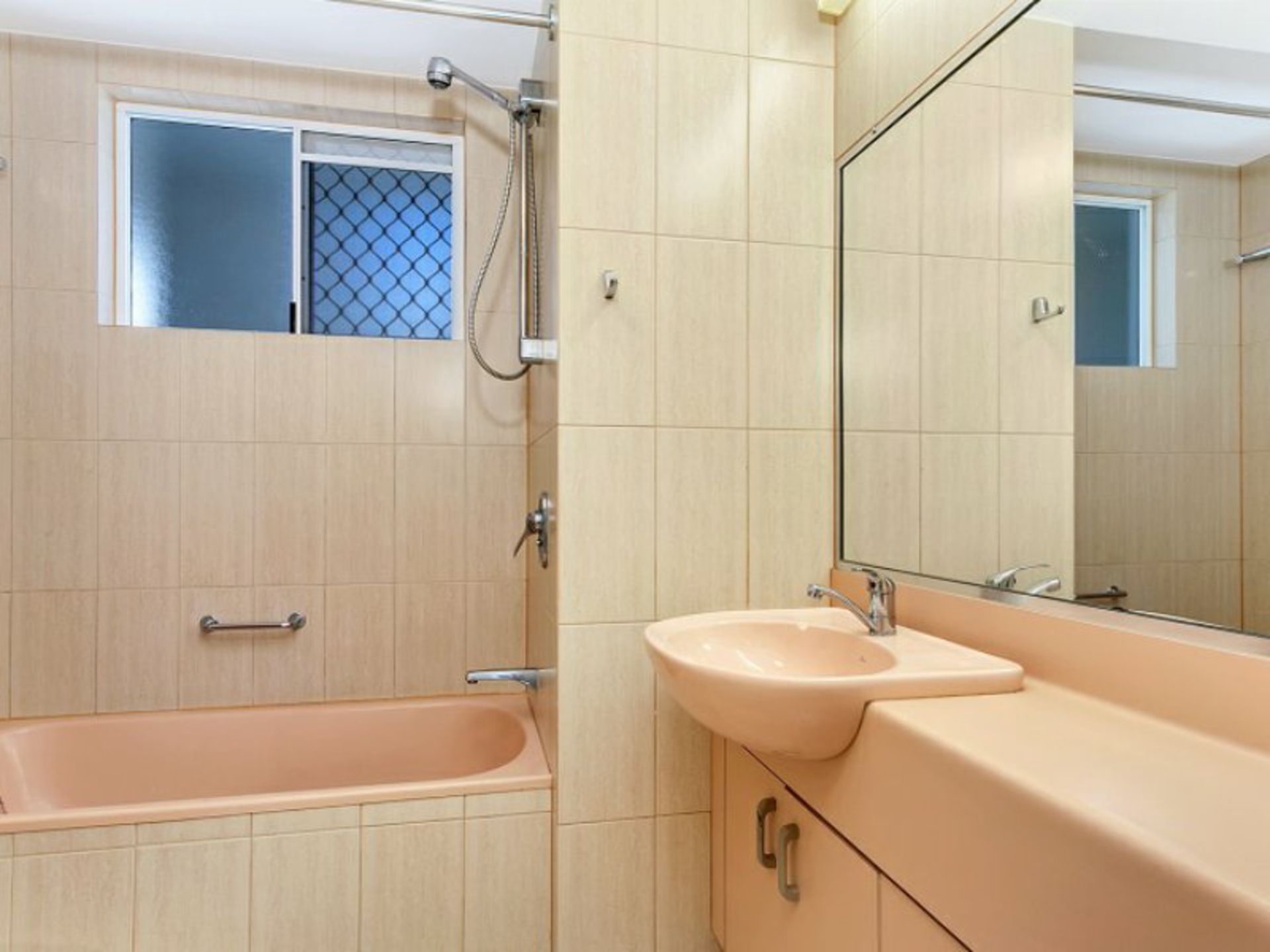 Unit 337a/305-341 Coral Coast Drive, PALM COVE