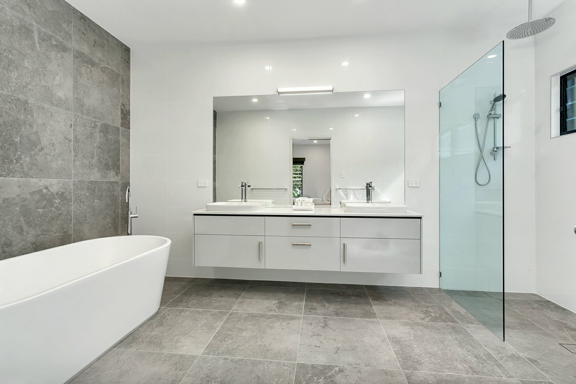 19 Onyx St, CLIFTON BEACH