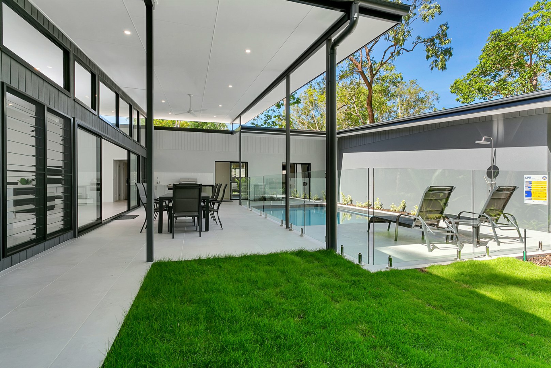 19 Onyx St, CLIFTON BEACH