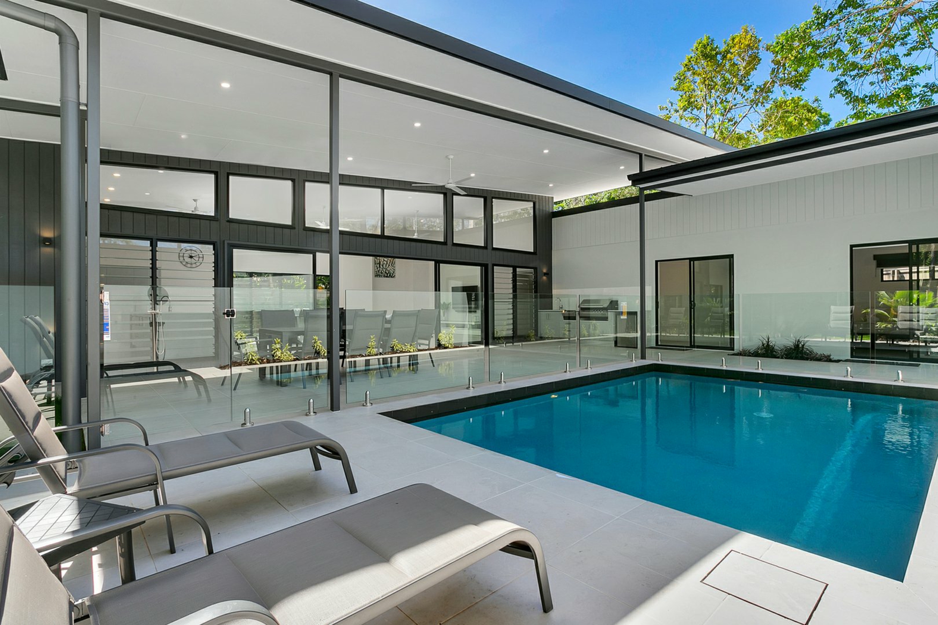 19 Onyx St, CLIFTON BEACH