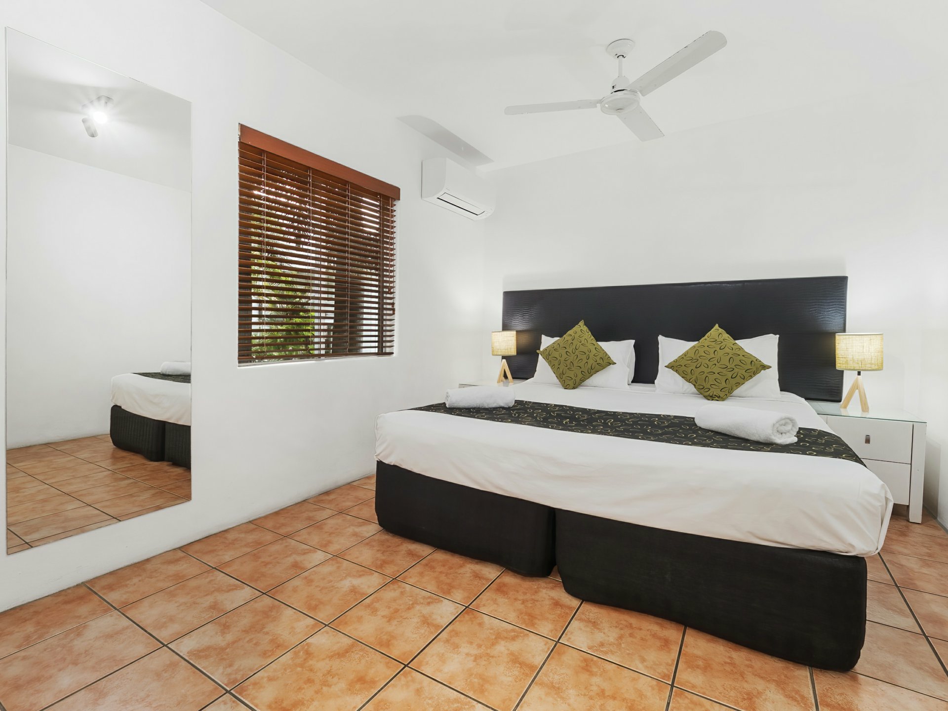 Unit 213/121 Williams Esplanade, PALM COVE
