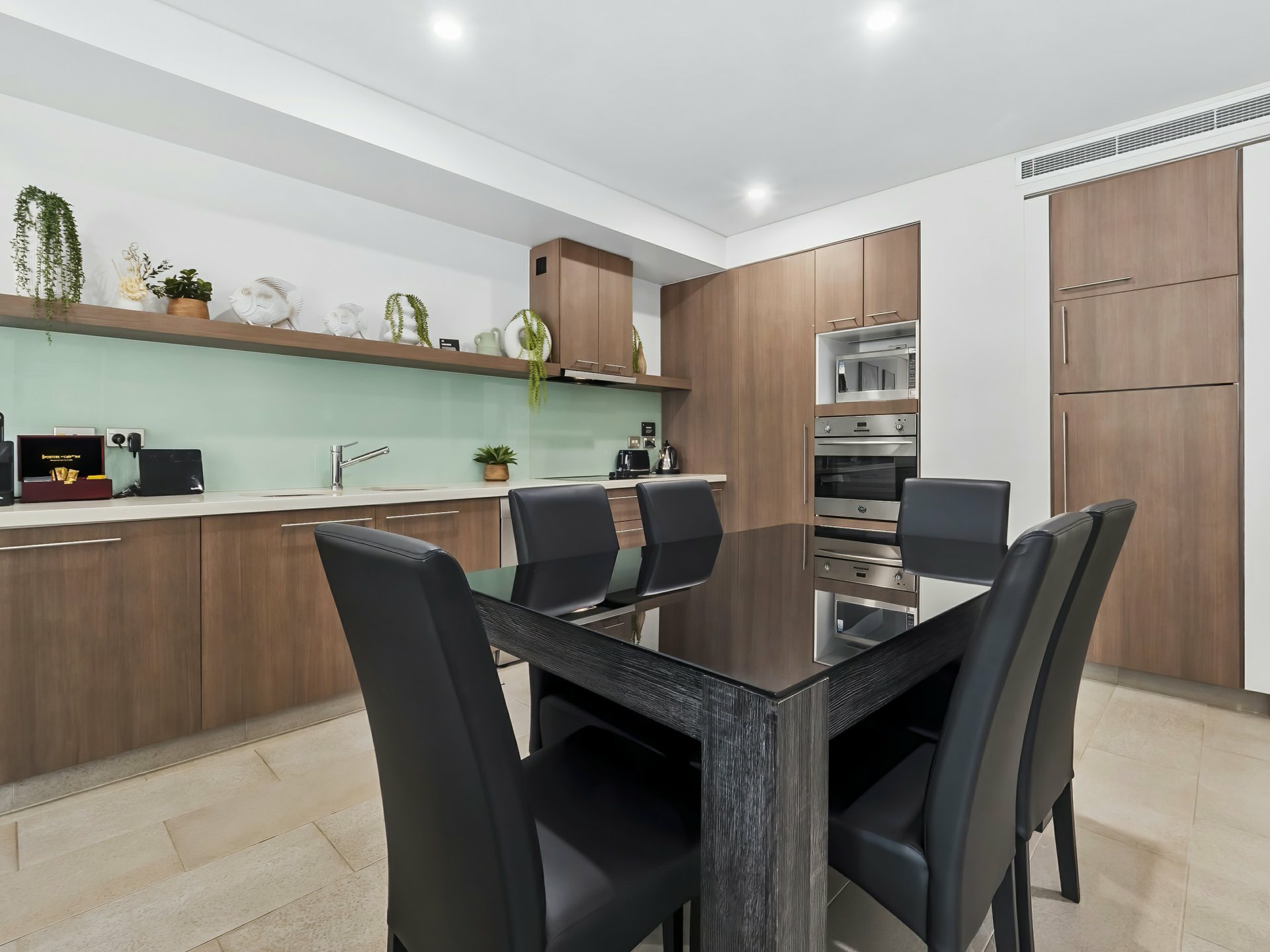 224-225/5 Triton Street, PALM COVE