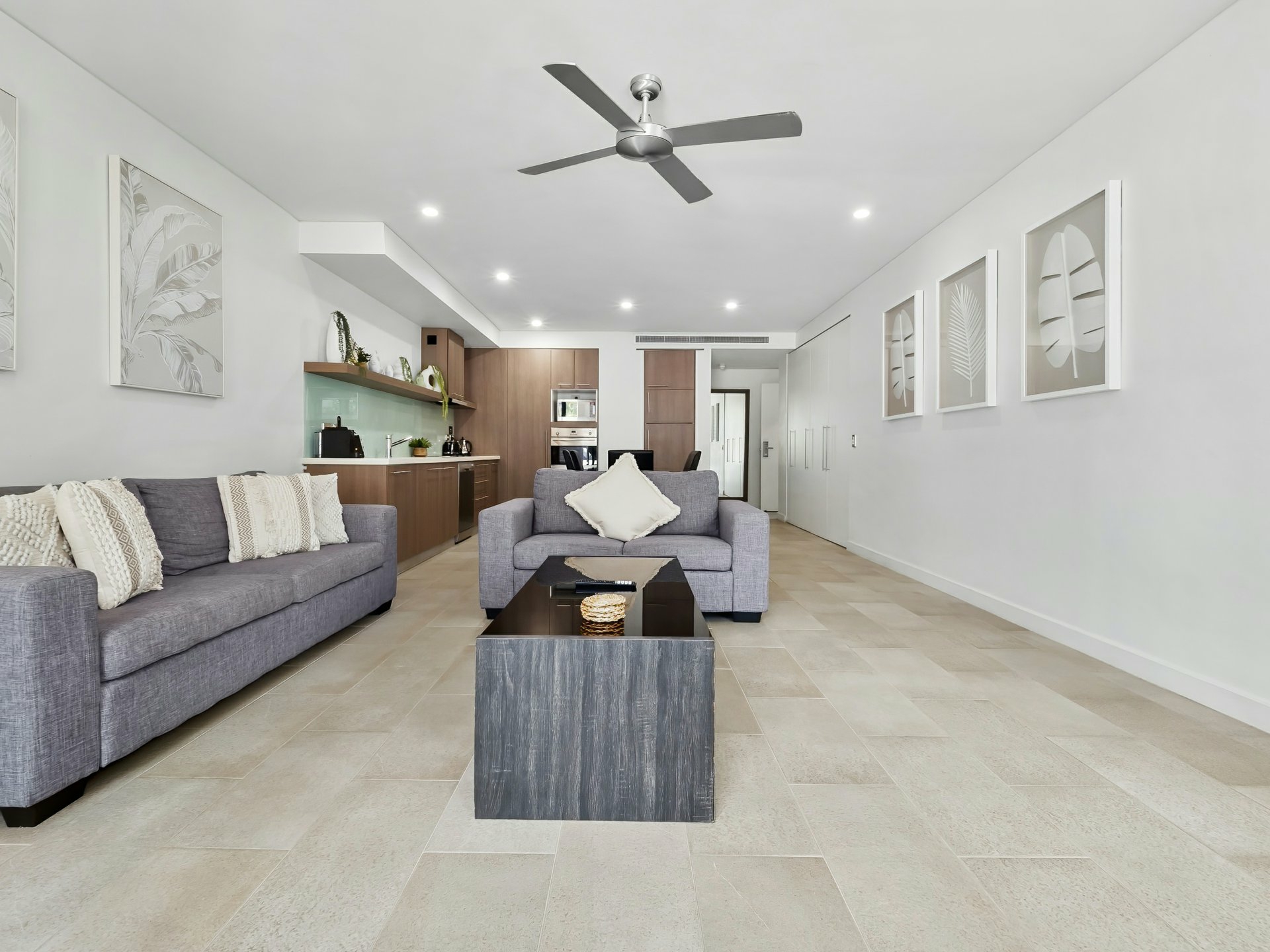 224-225/5 Triton Street, PALM COVE